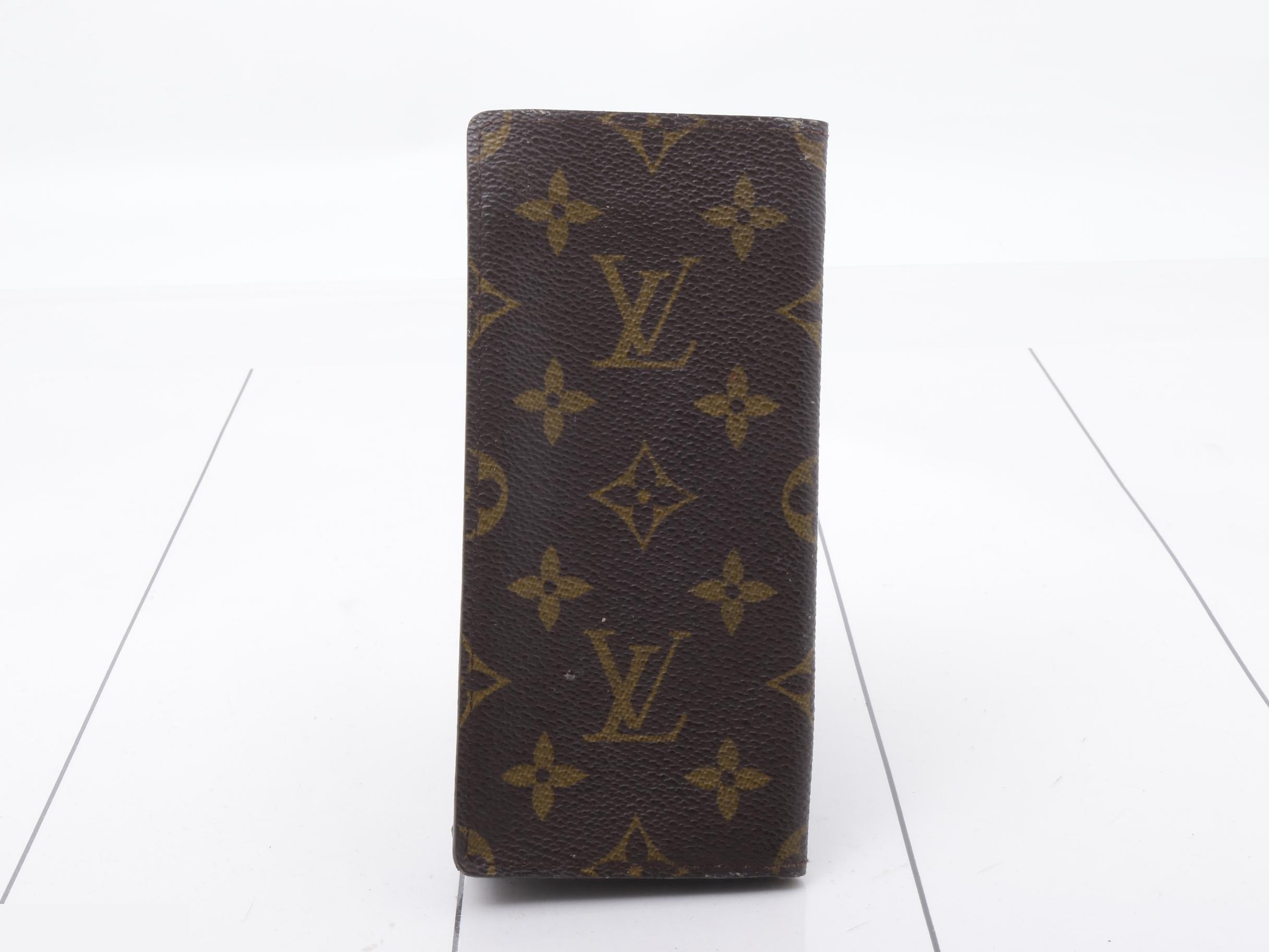 Monogram Case — view 2