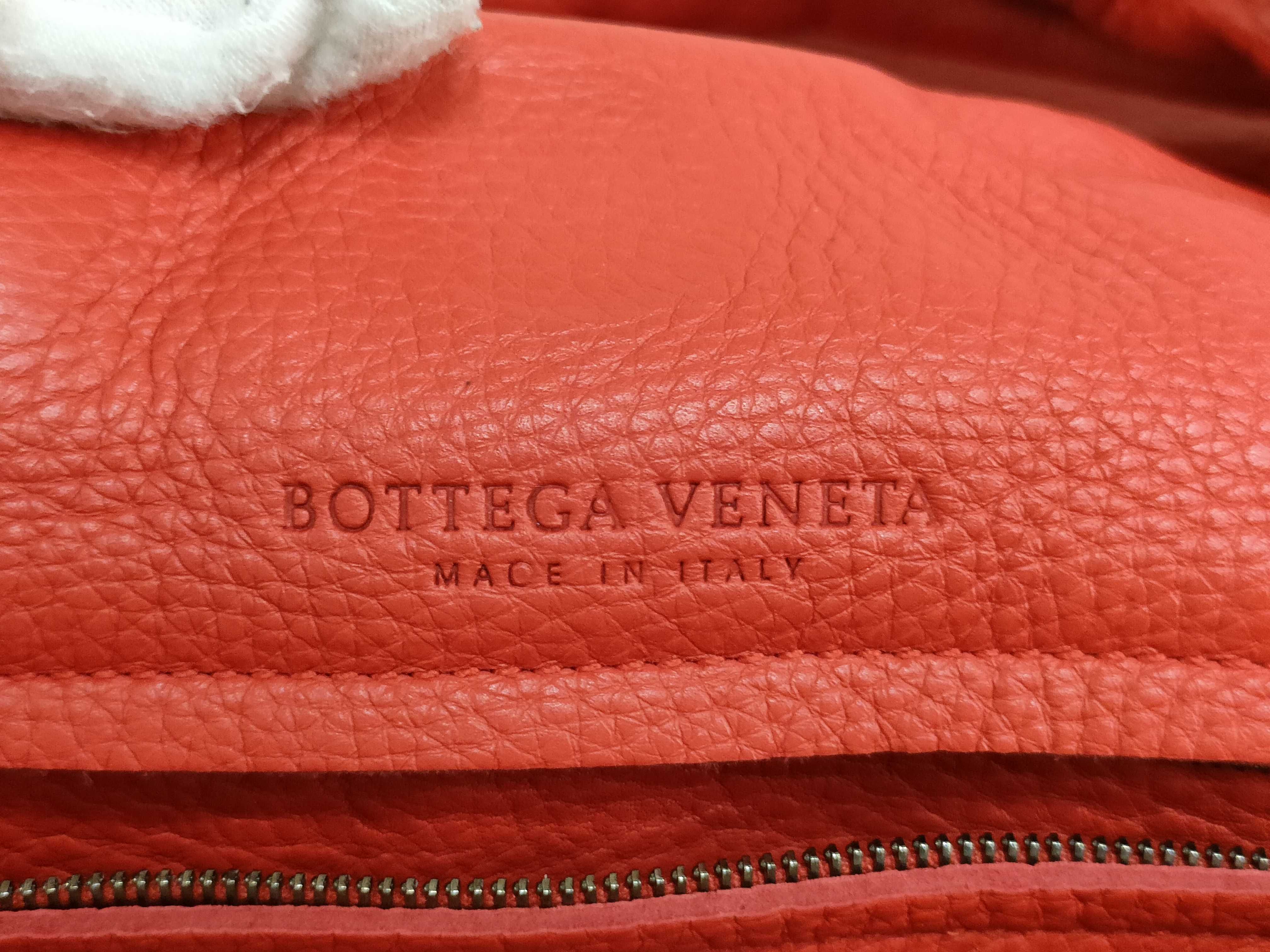 Intrecciato Cervo Hobo One-Shoulder Bag Handbag — view 12