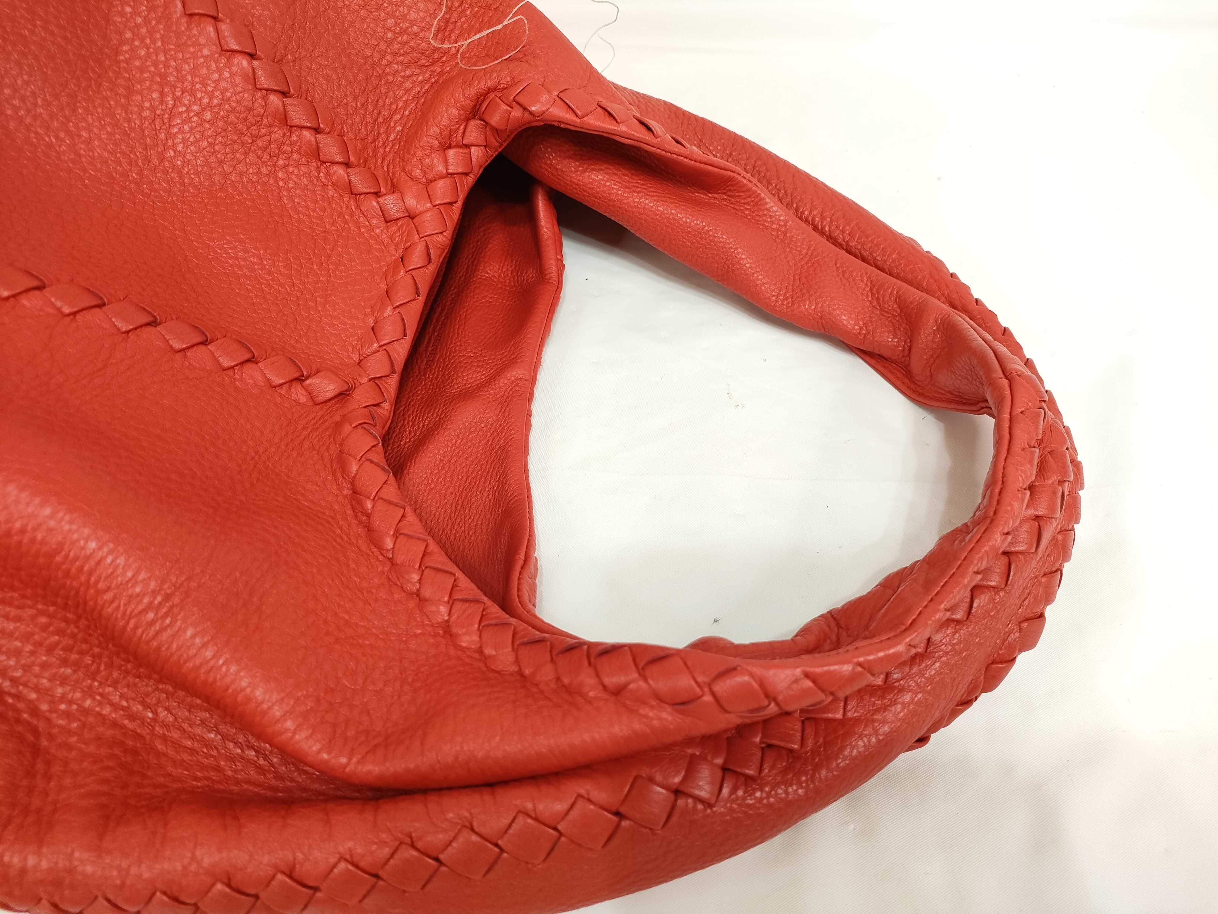 Intrecciato Cervo Hobo One-Shoulder Bag Handbag — view 3