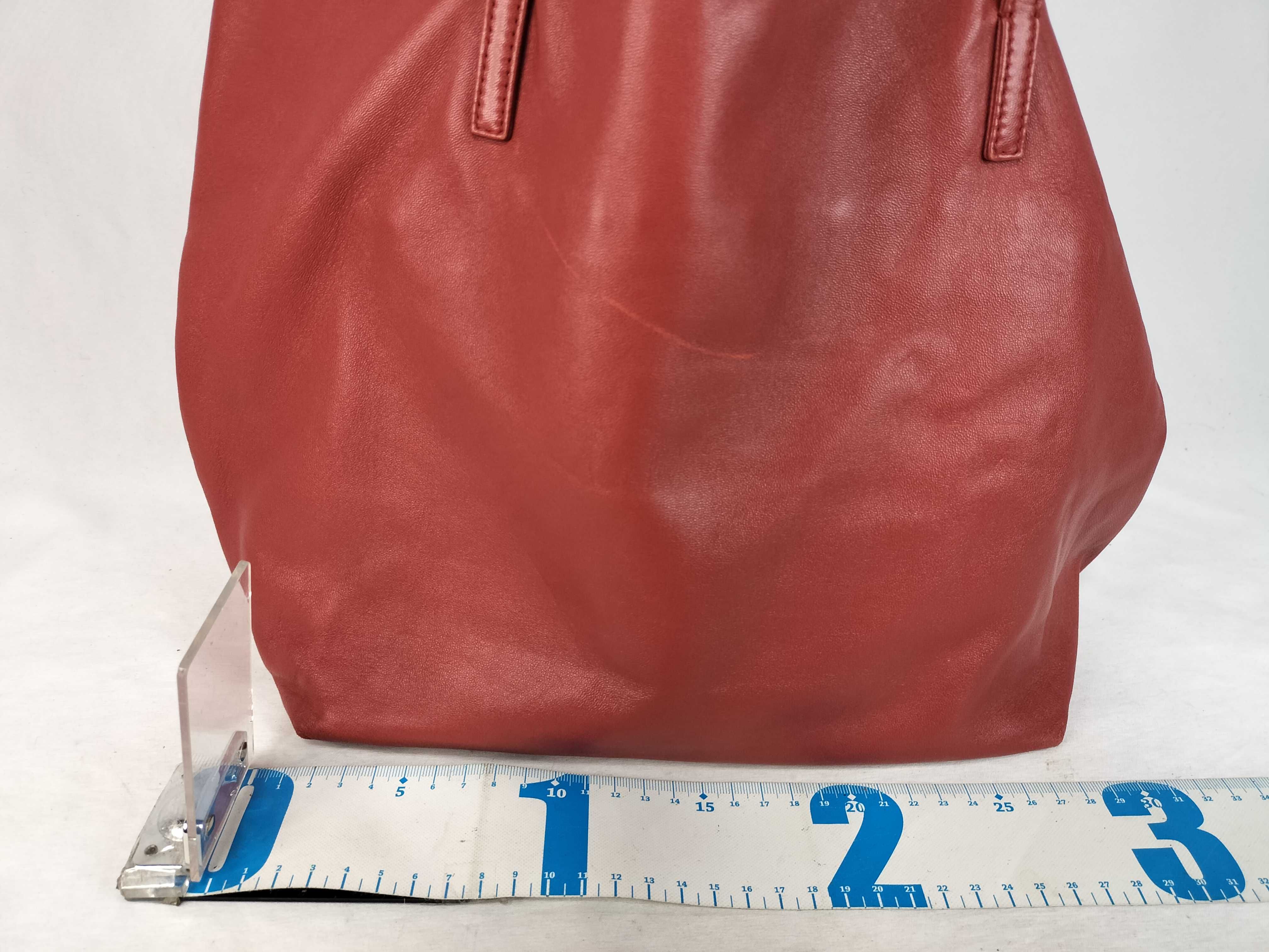tote bag anagram leather tote bag — view 2