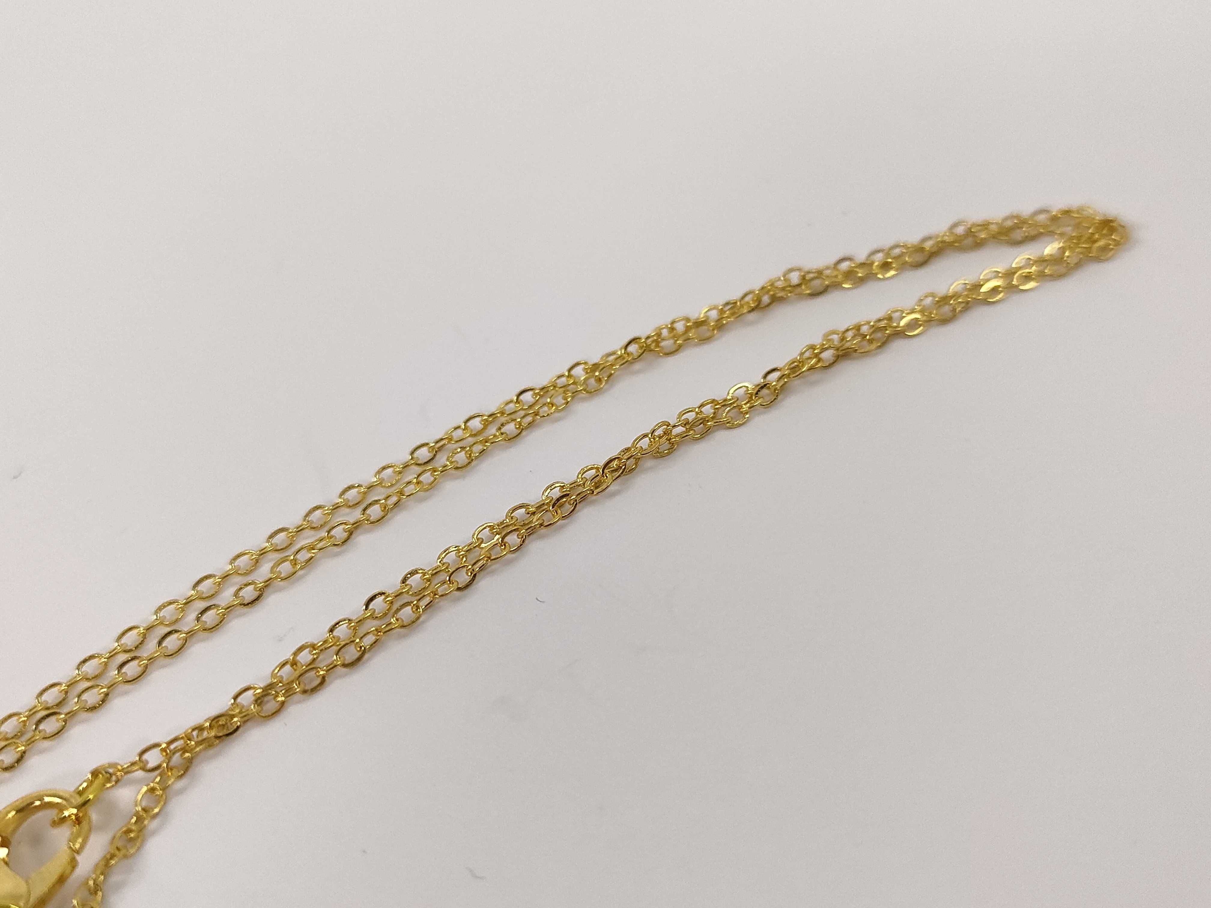 CD logo rhinestone necklace with aftermarket chain, gold color. — view 7