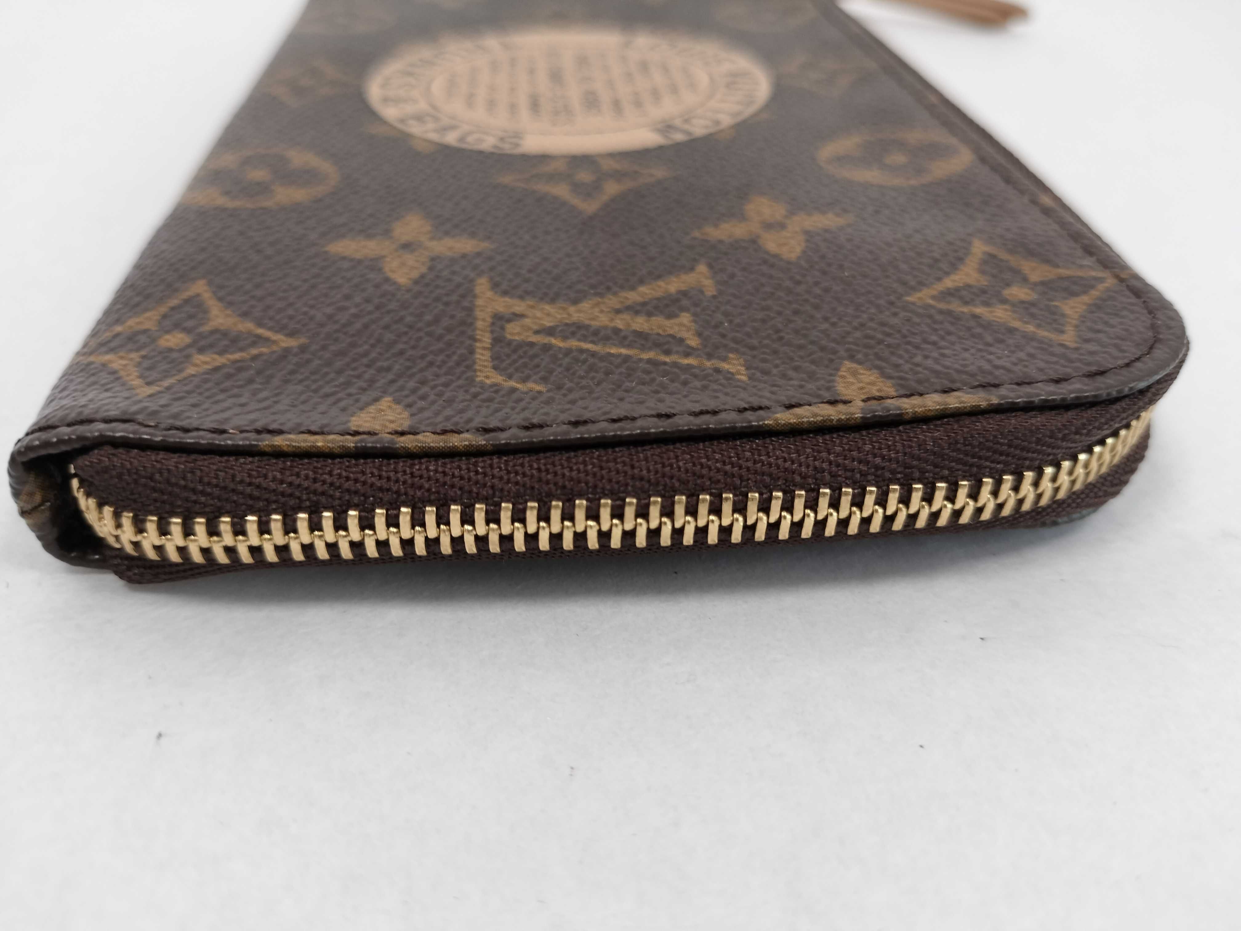 Monogram Louis Vuitton M58024 Wallet — view 5