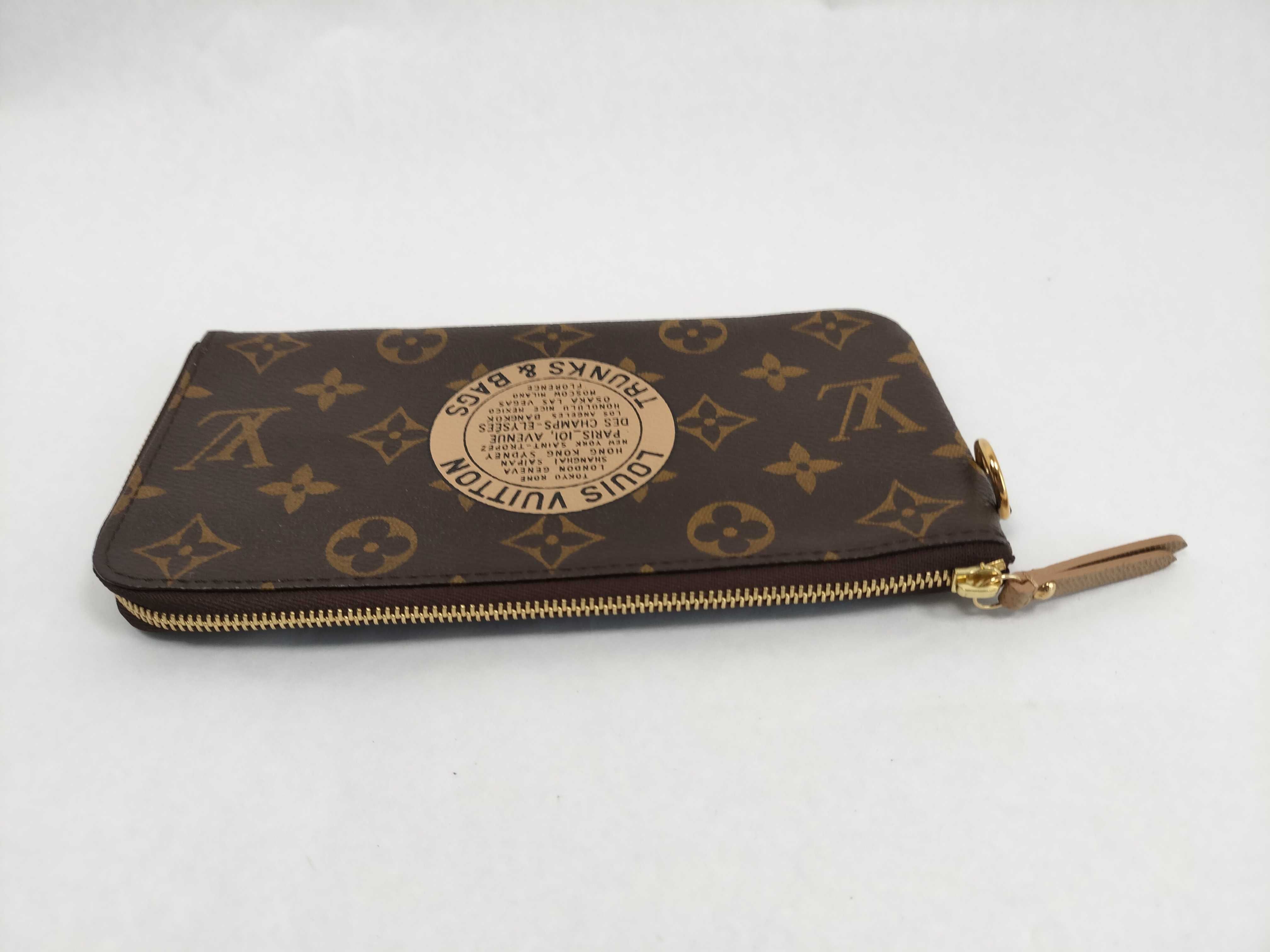 Monogram Louis Vuitton M58024 Wallet — view 6