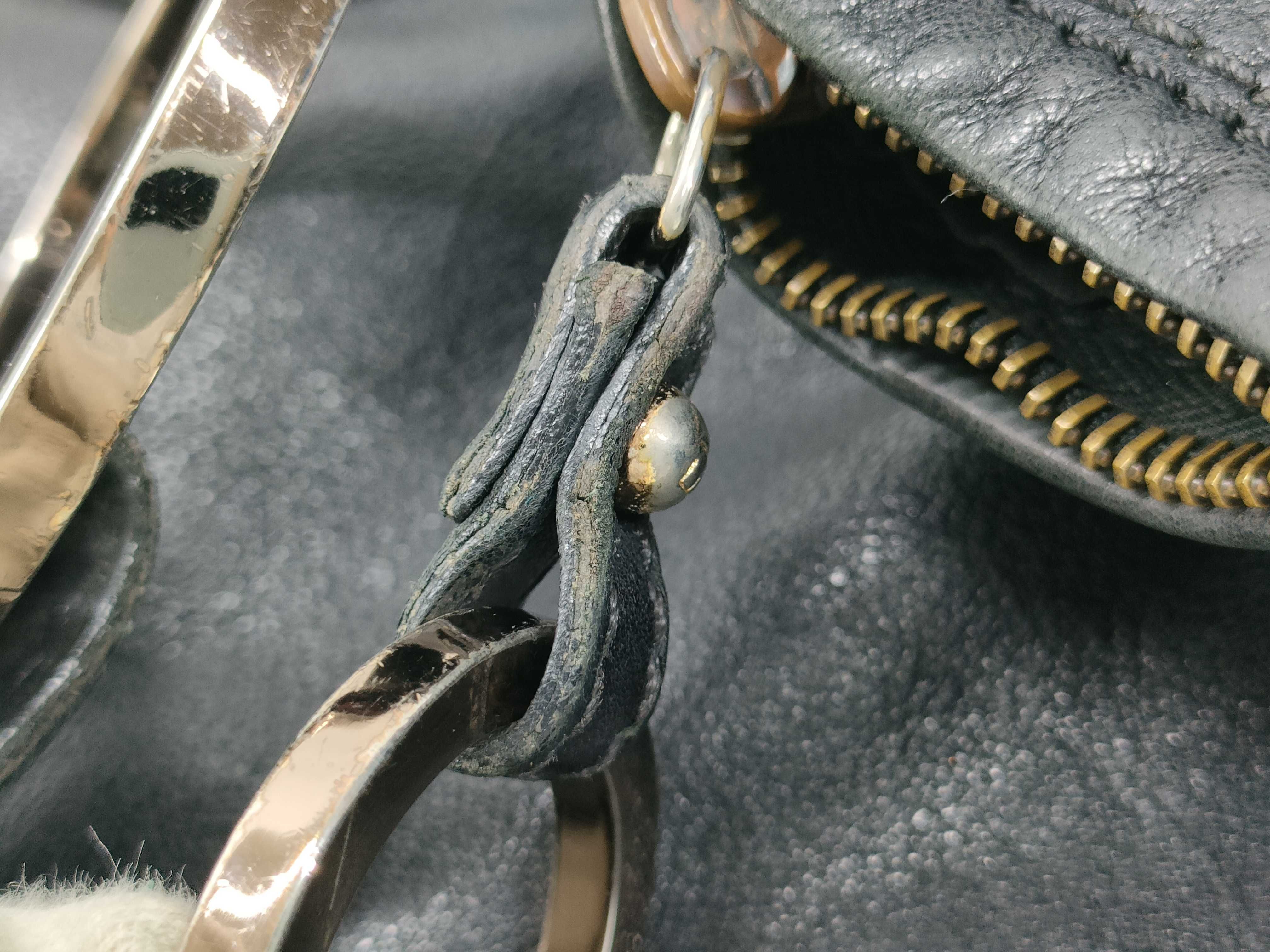 One-Shoulder Leather Shoulder Bag — view 13