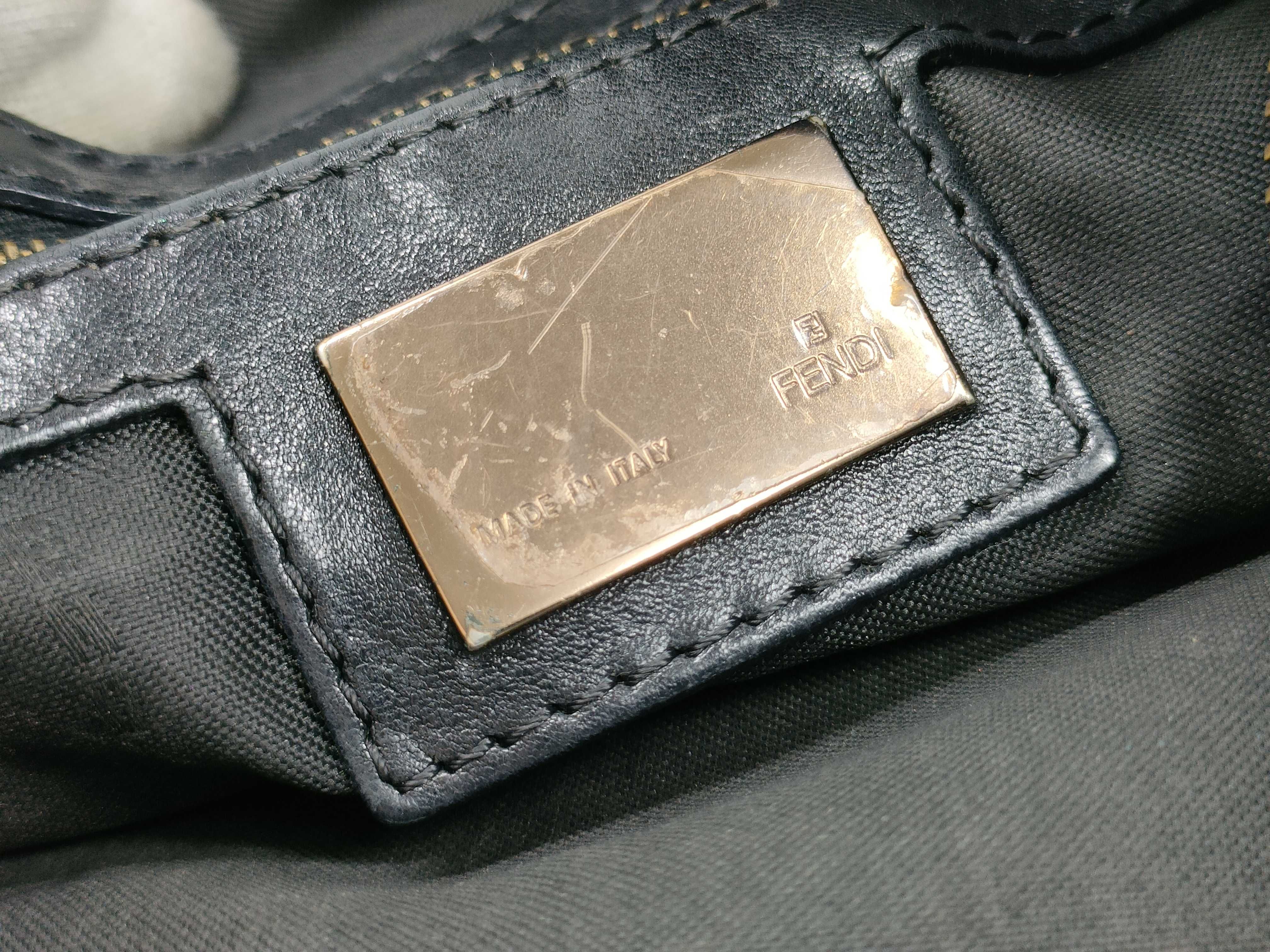One-Shoulder Leather Shoulder Bag — view 10