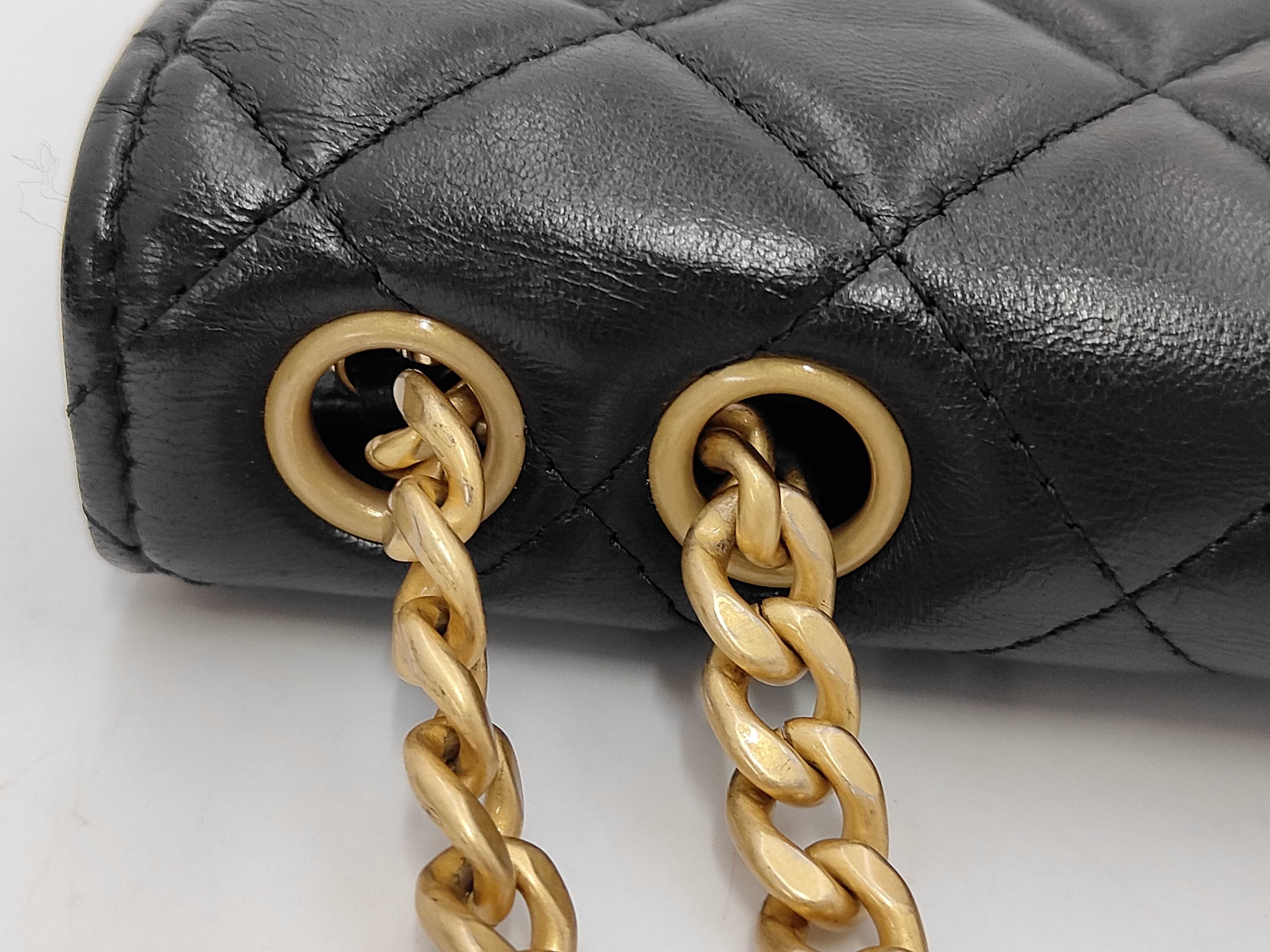 CHANEL19 Matelassé Chain Wallet Lambskin Black Gold Hardware Shoulder Bag — view 6