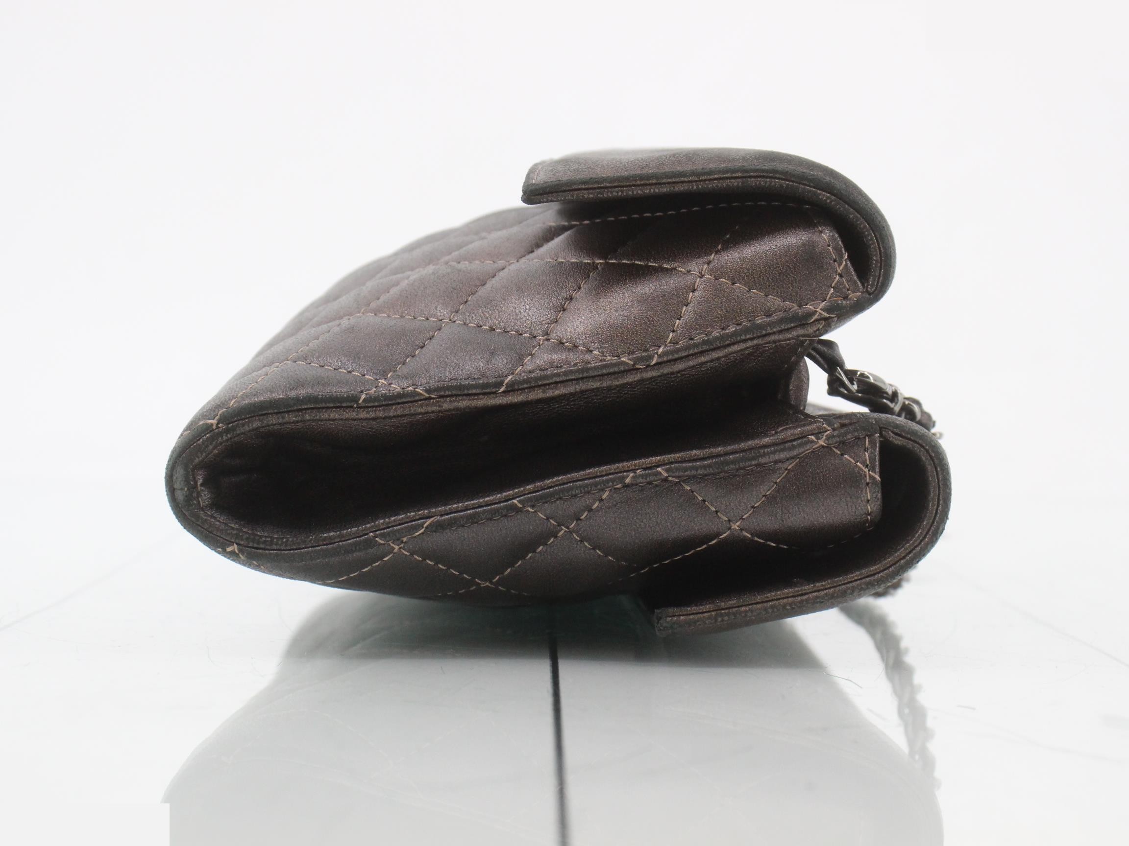 Matelassé Coco Mark Chain Shoulder Bag — view 3