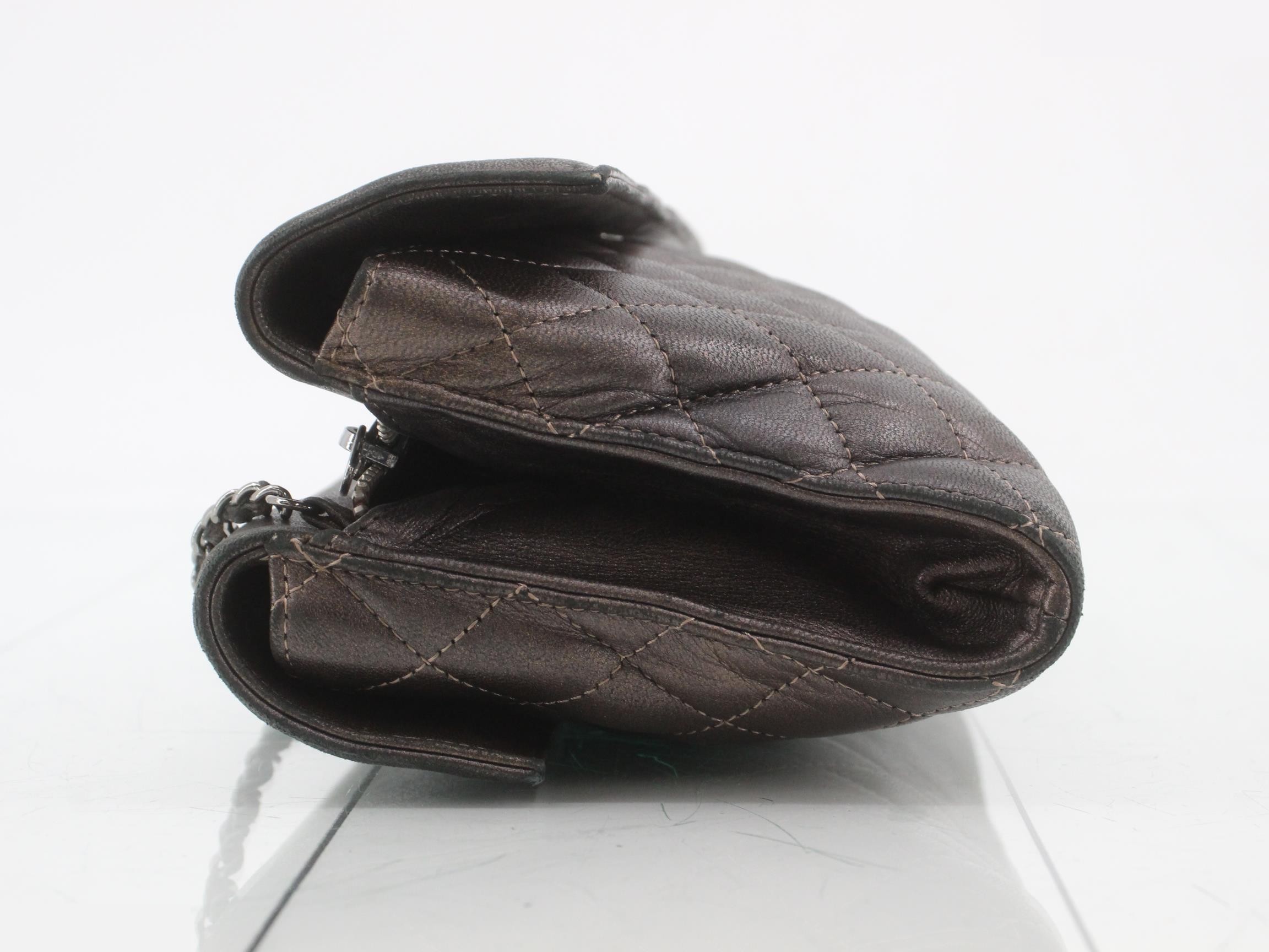Matelassé Coco Mark Chain Shoulder Bag — view 4