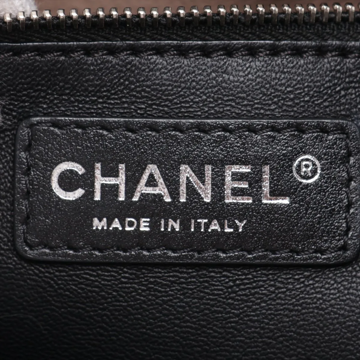 Matelassé Leather 2-Way Handbag, Black with Silver Hardware, Item Number 26981957 (Serial Number 26) — view 11
