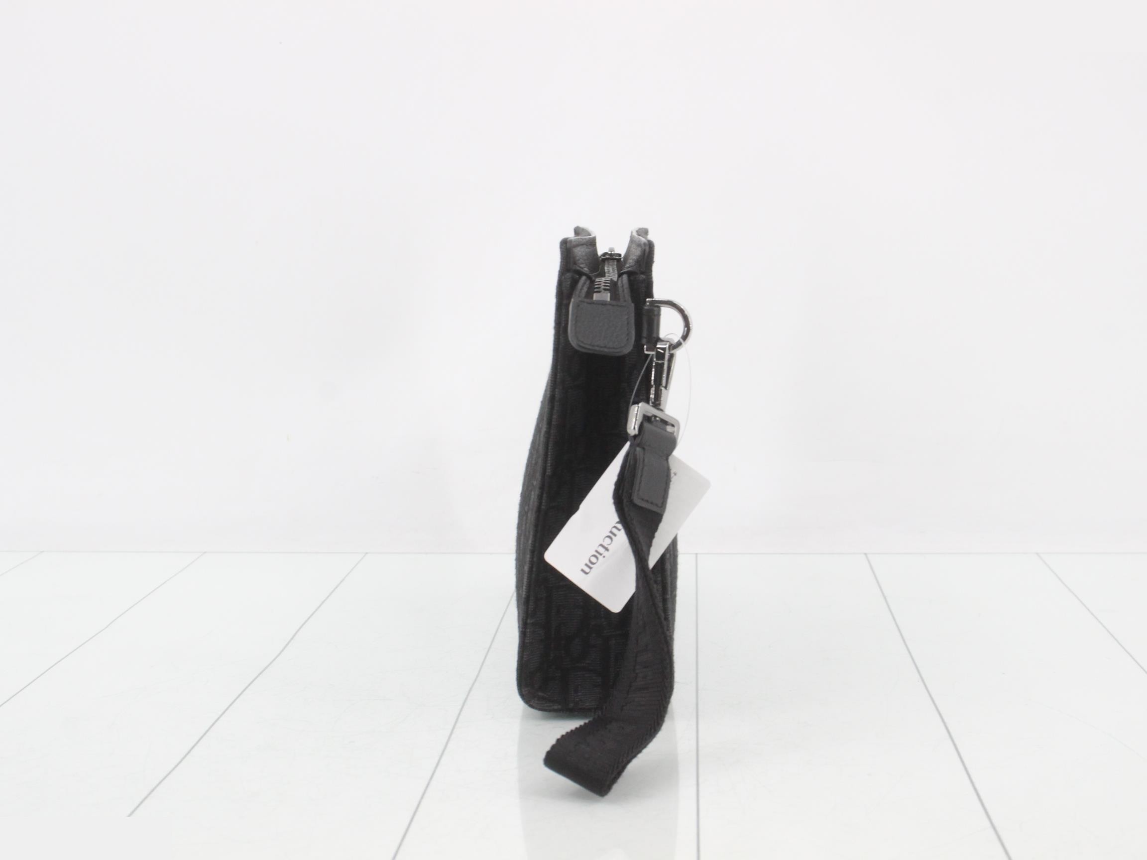 Trotter (bag) clutch pochette, black, unused, stored item. — view 3