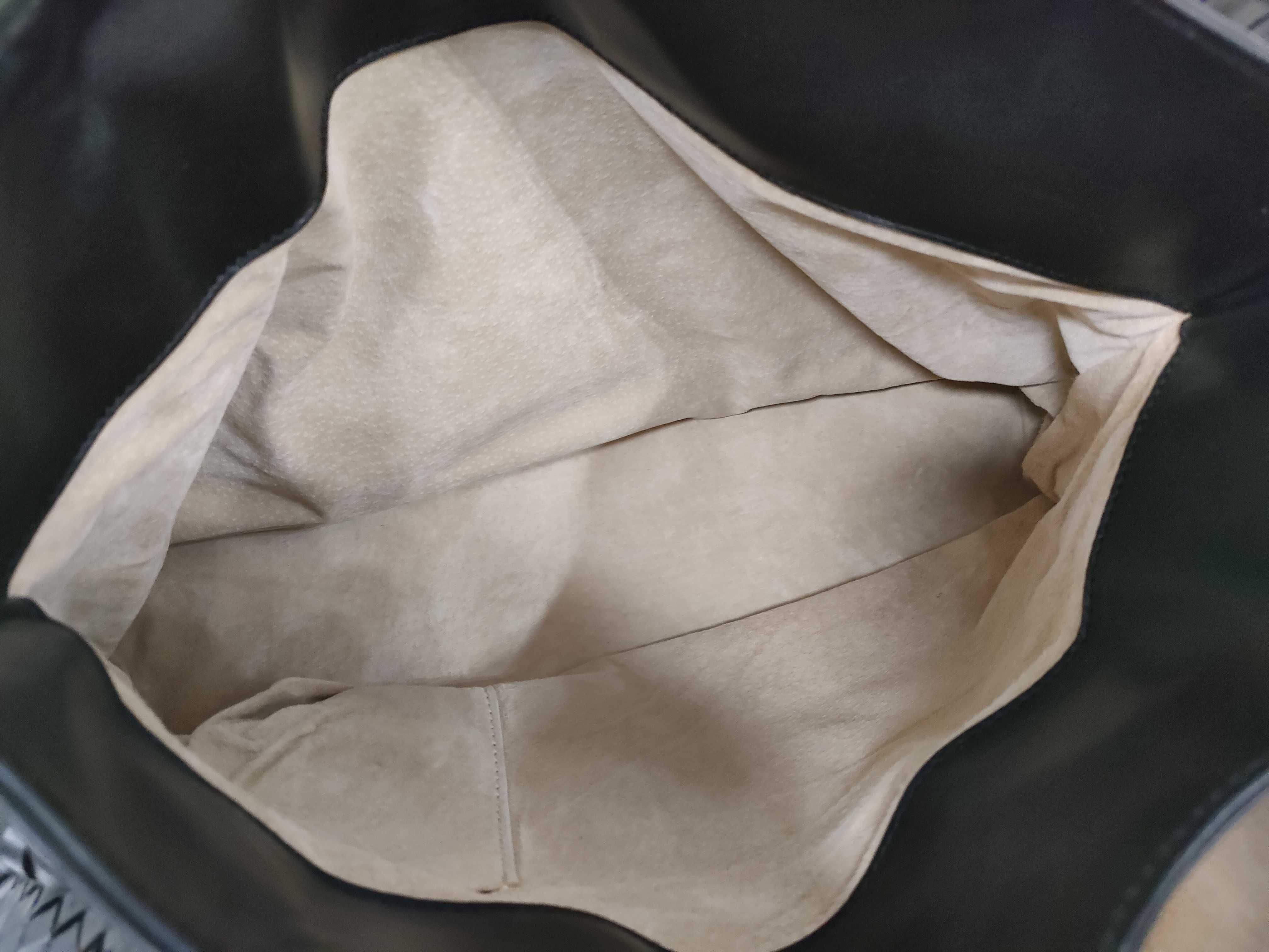 Intrecciato Bottega Roma Handbag — view 14