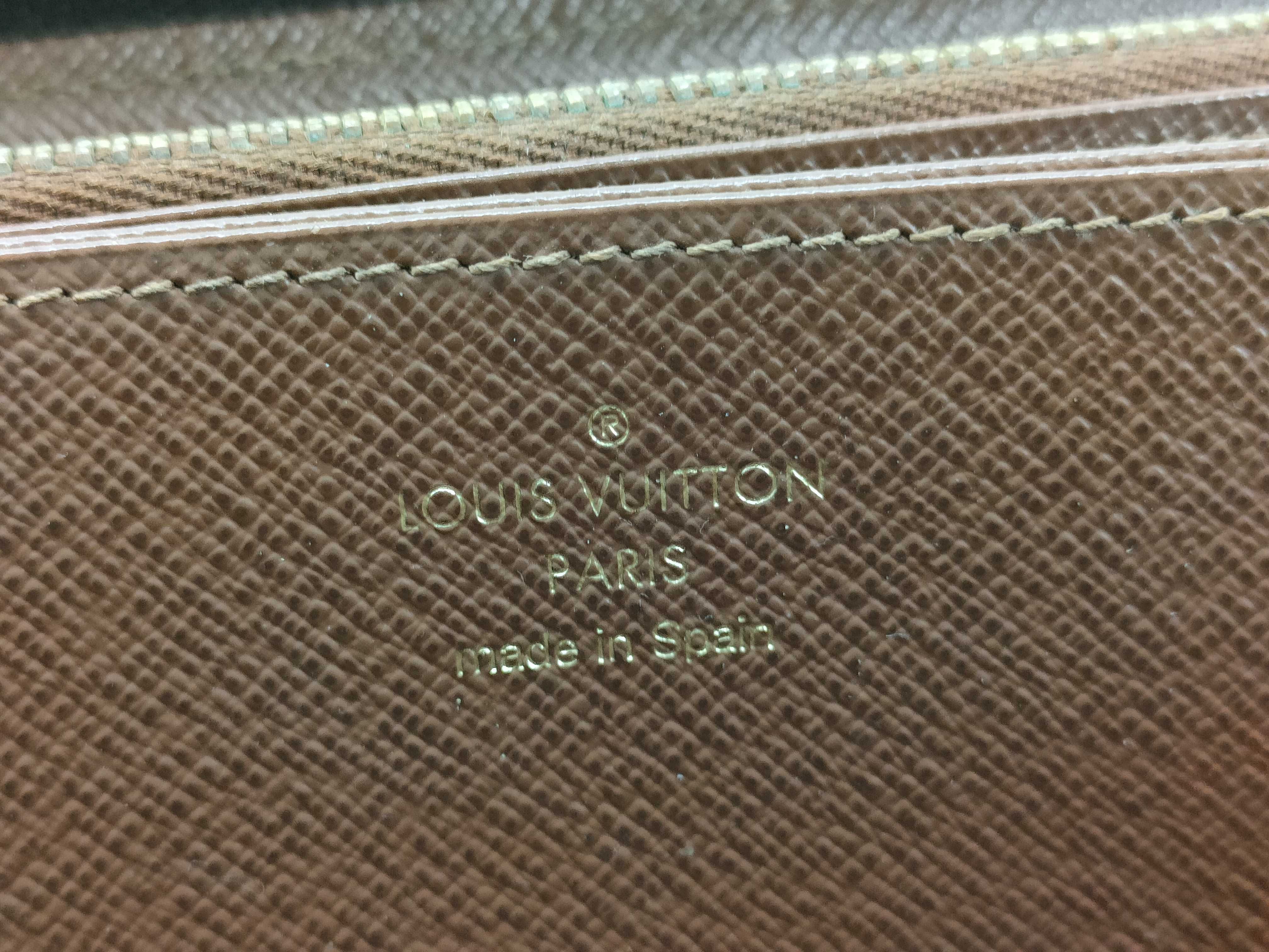 Monogram Louis Vuitton Zippy Wallet — view 12