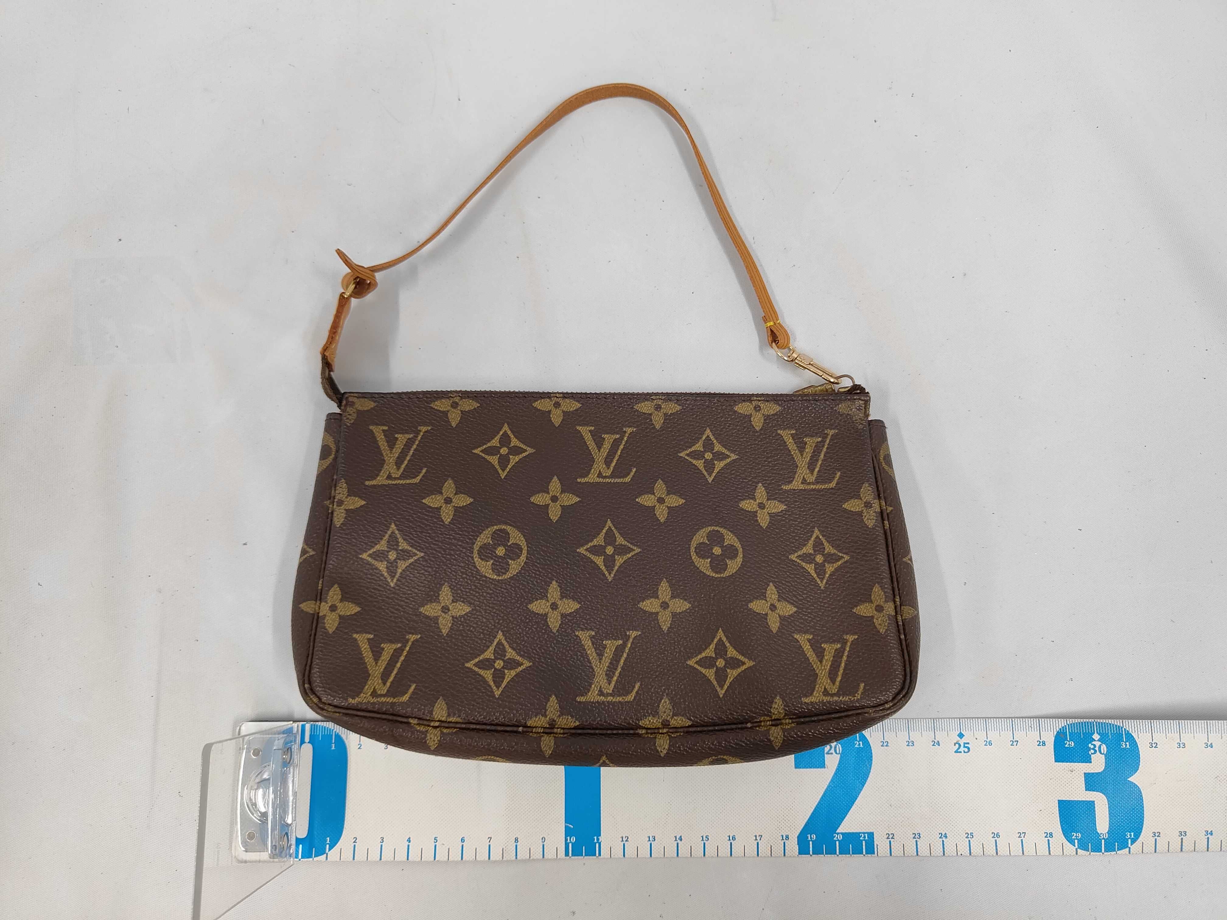 Monogram Accessoires AR1914 Handbag — view 2