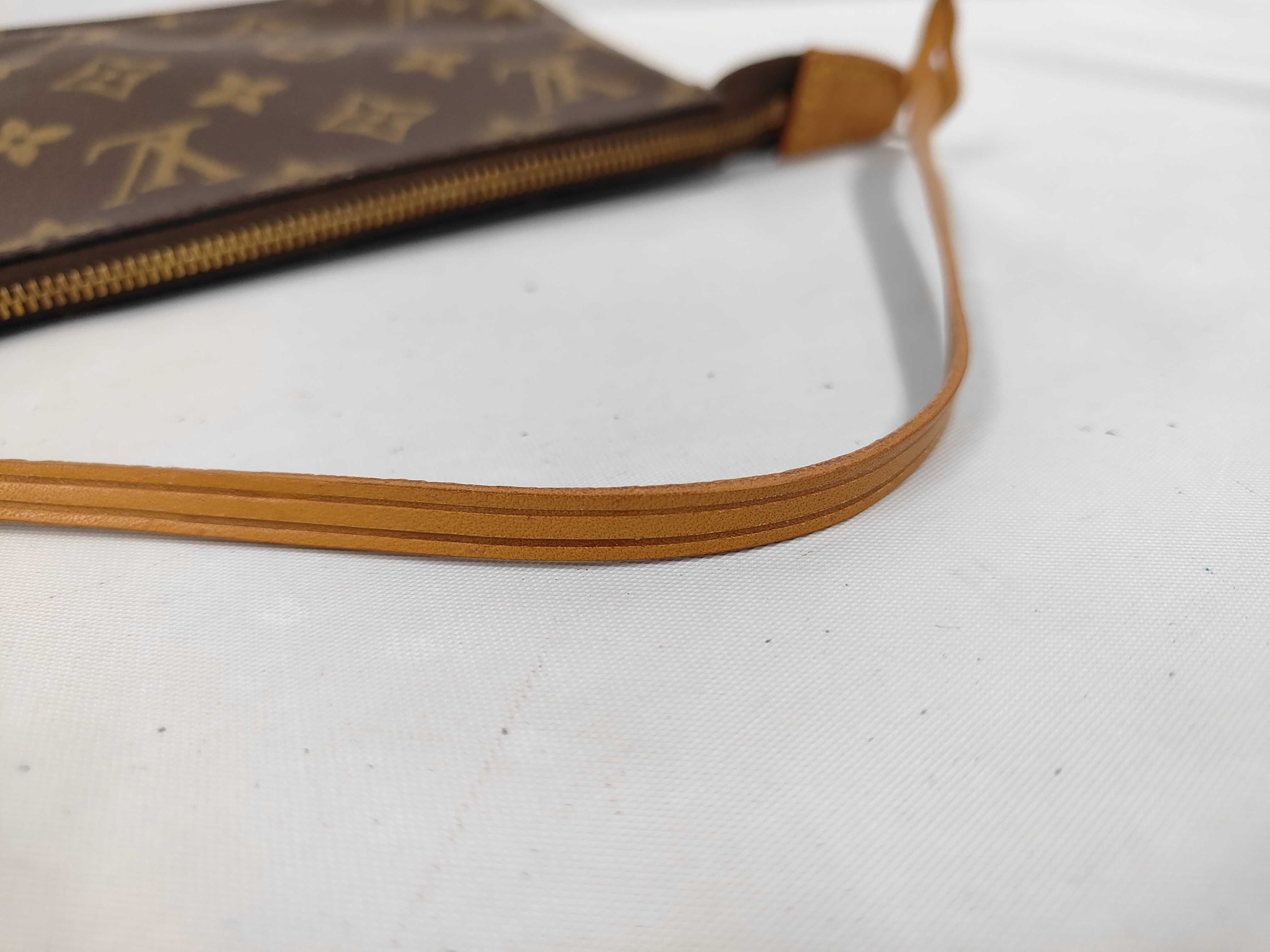 Monogram Accessoires AR1914 Handbag — view 5