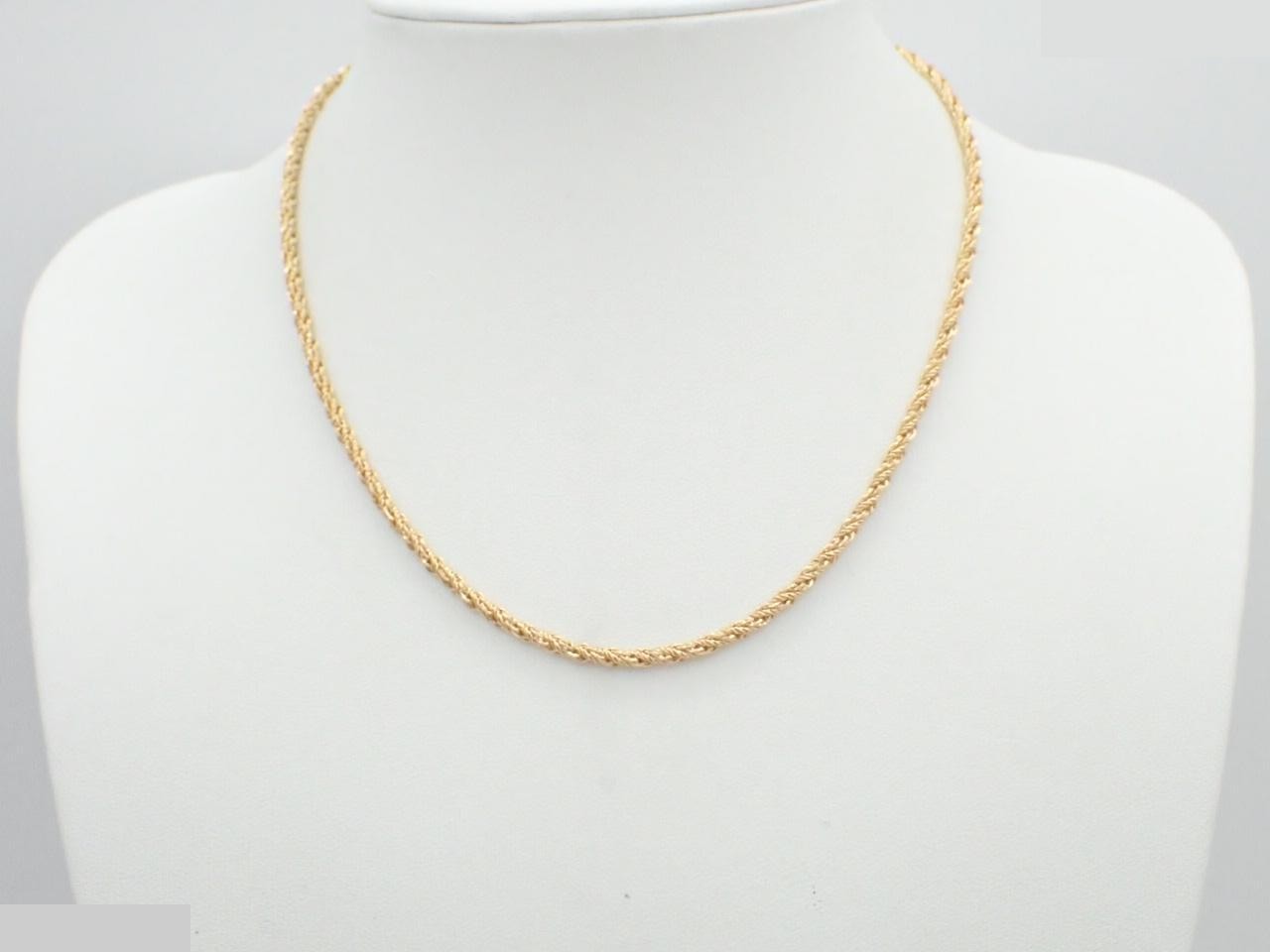 Other lines: Precious metals, necklaces, pendants, chains approximately 40cm long. — view 3
