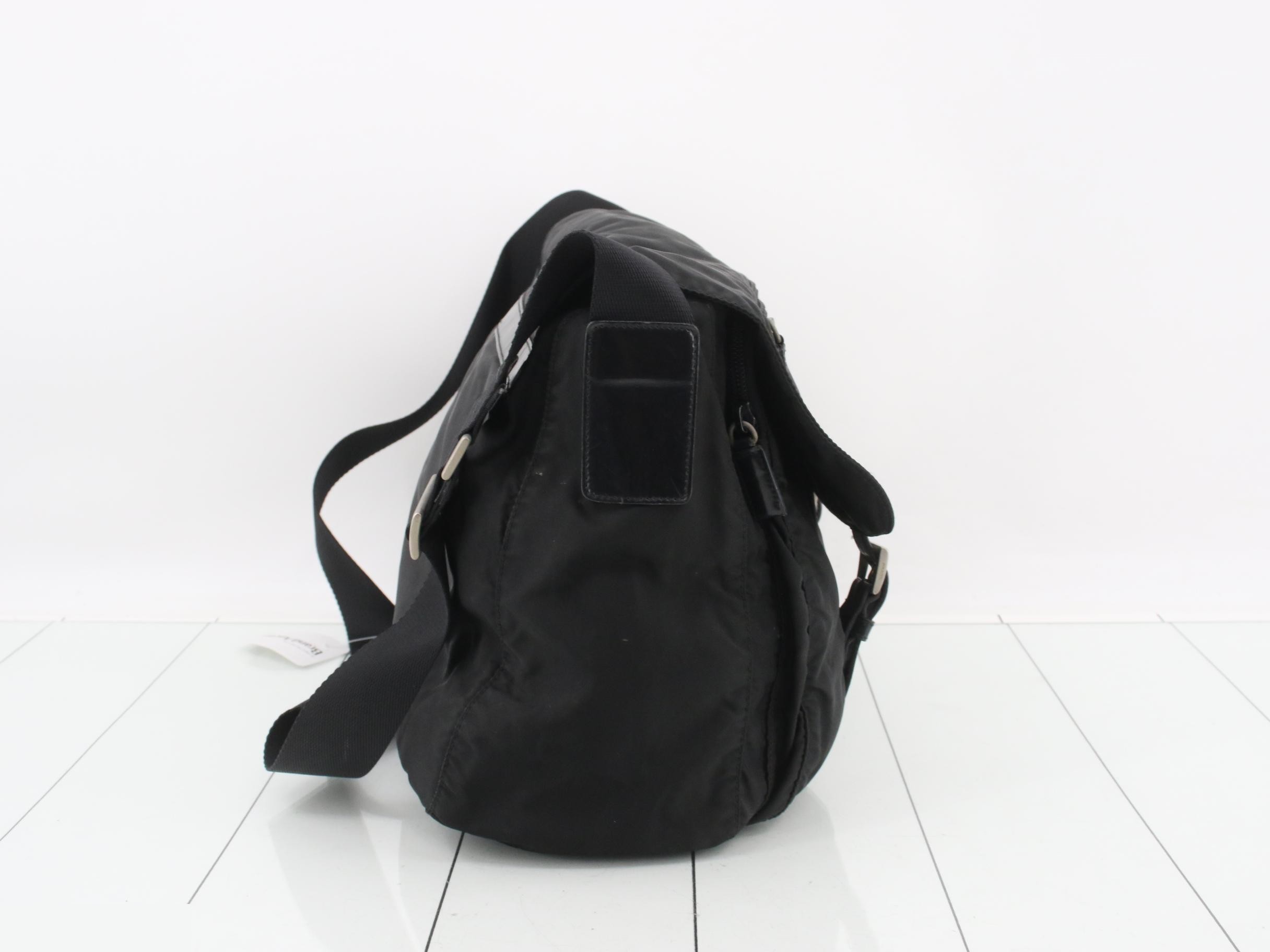 messenger shoulder bag, nylon/leather, black, silver hardware — view 4