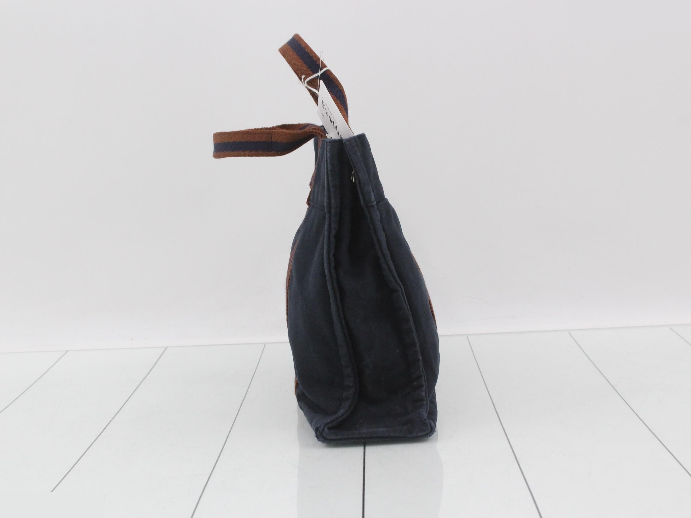 handbag — view 4