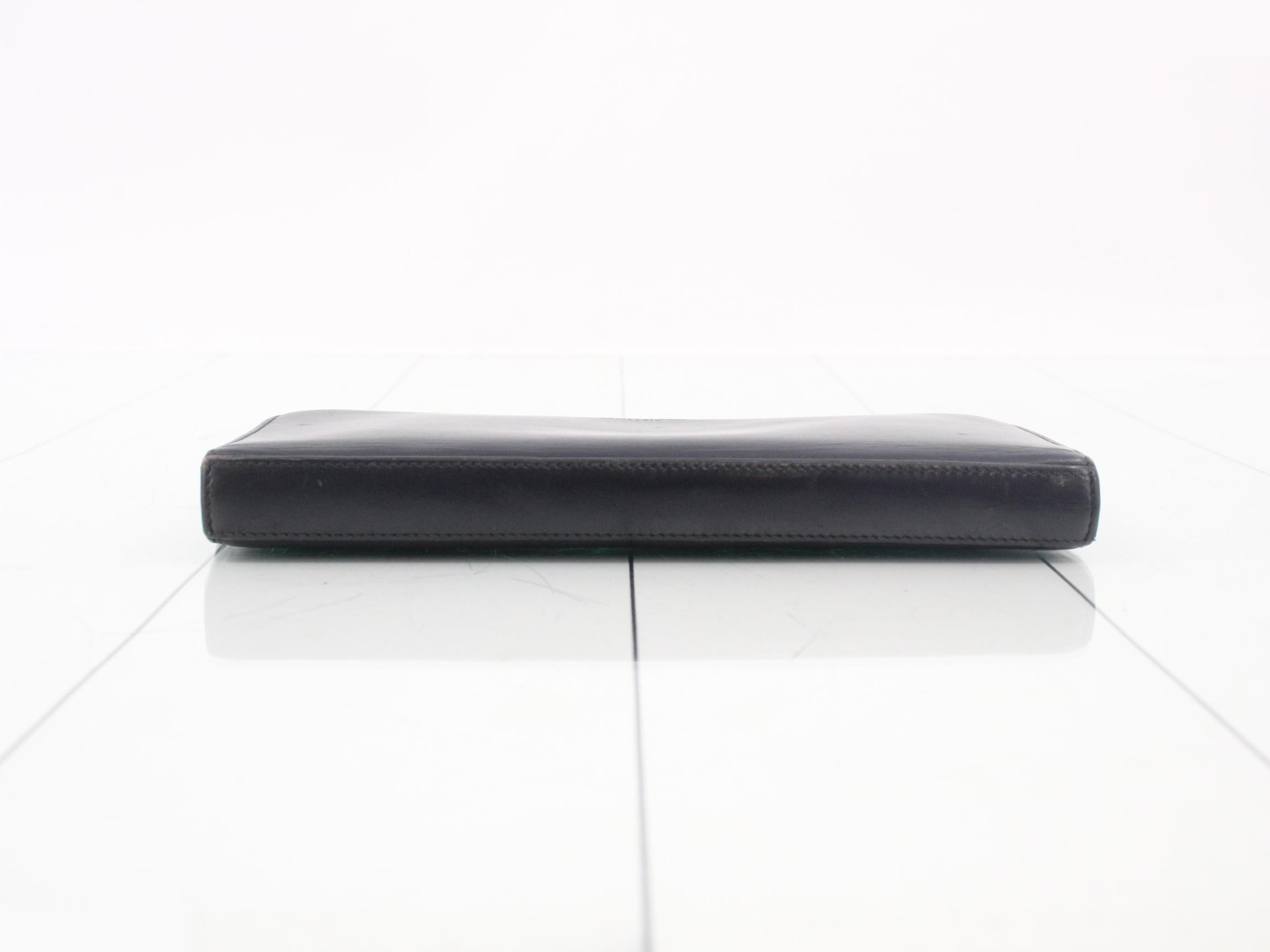 wallet — view 3