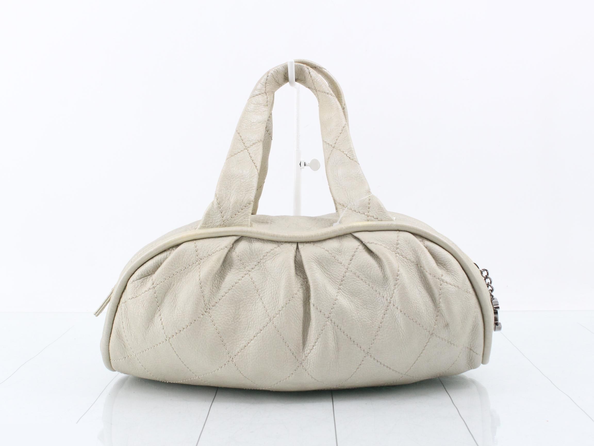 Matelassé (bag) - handbag — view 2