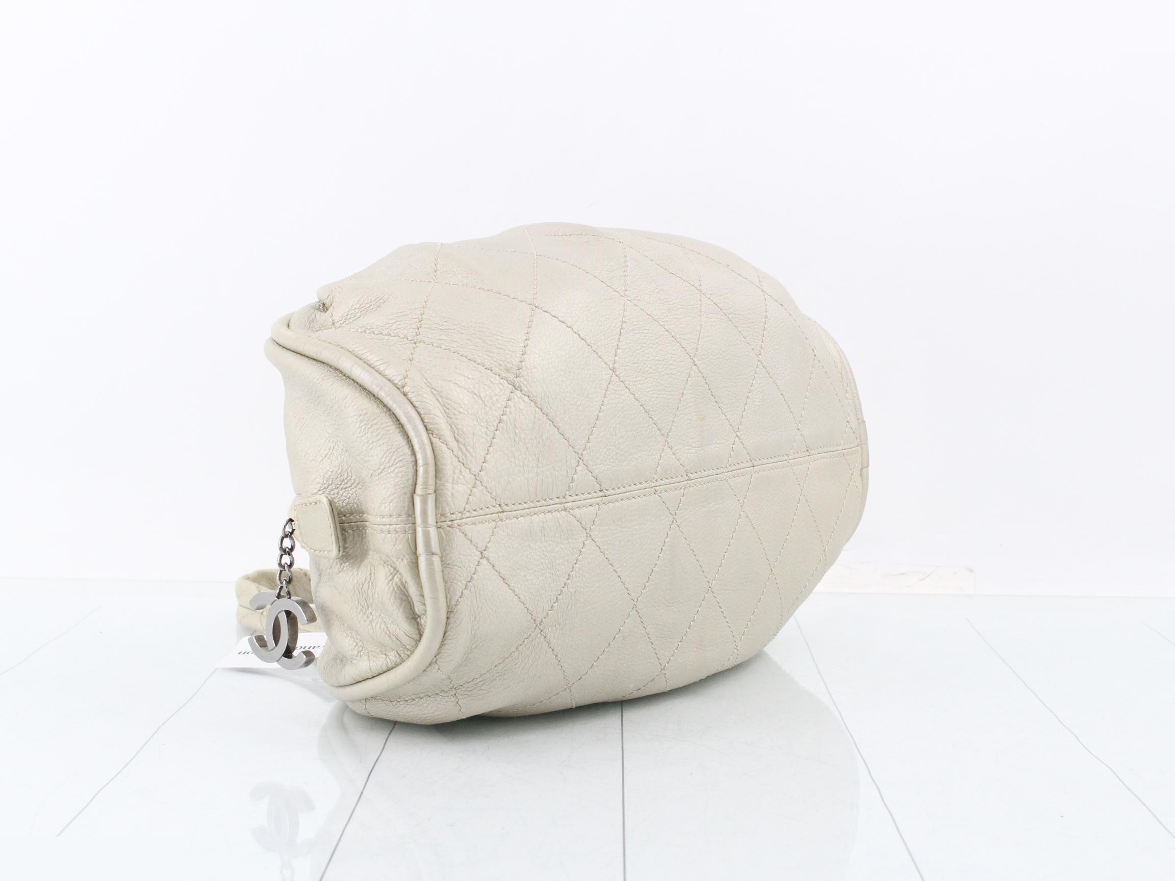 Matelassé (bag) - handbag — view 5