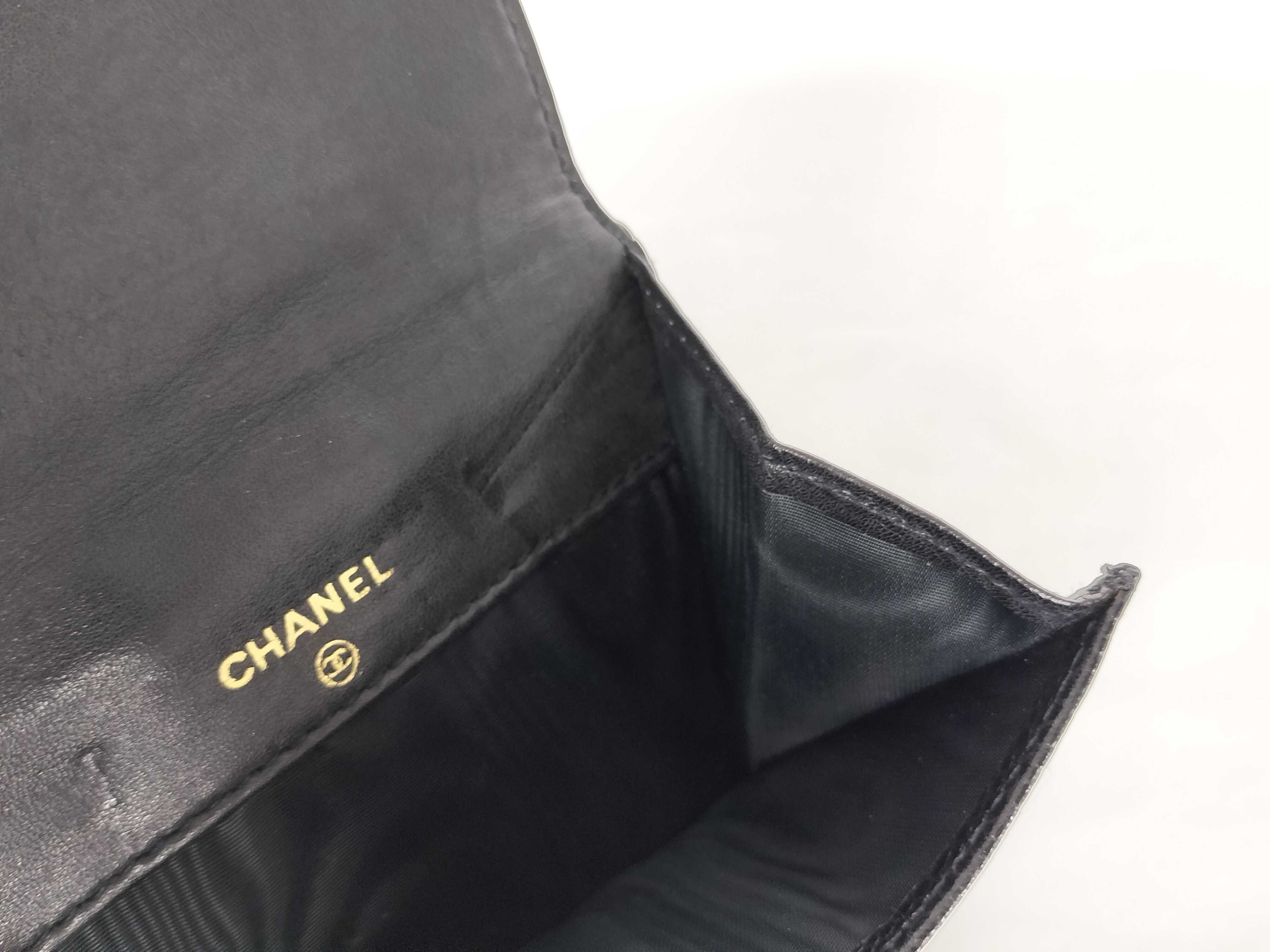 Caviar Skin Coco Mark Bi-fold Wallet — view 11