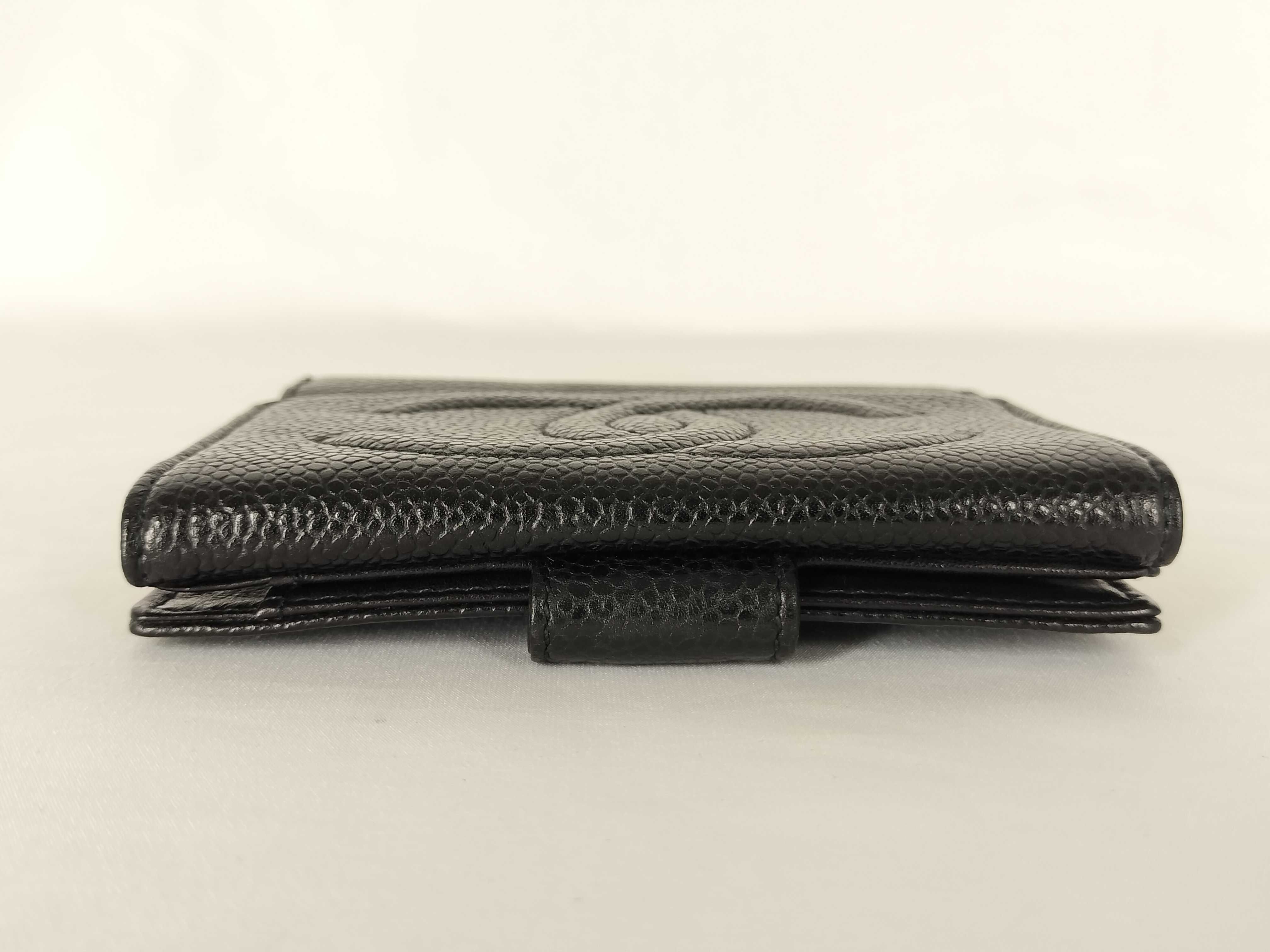 Caviar Skin Coco Mark Bi-fold Wallet — view 14