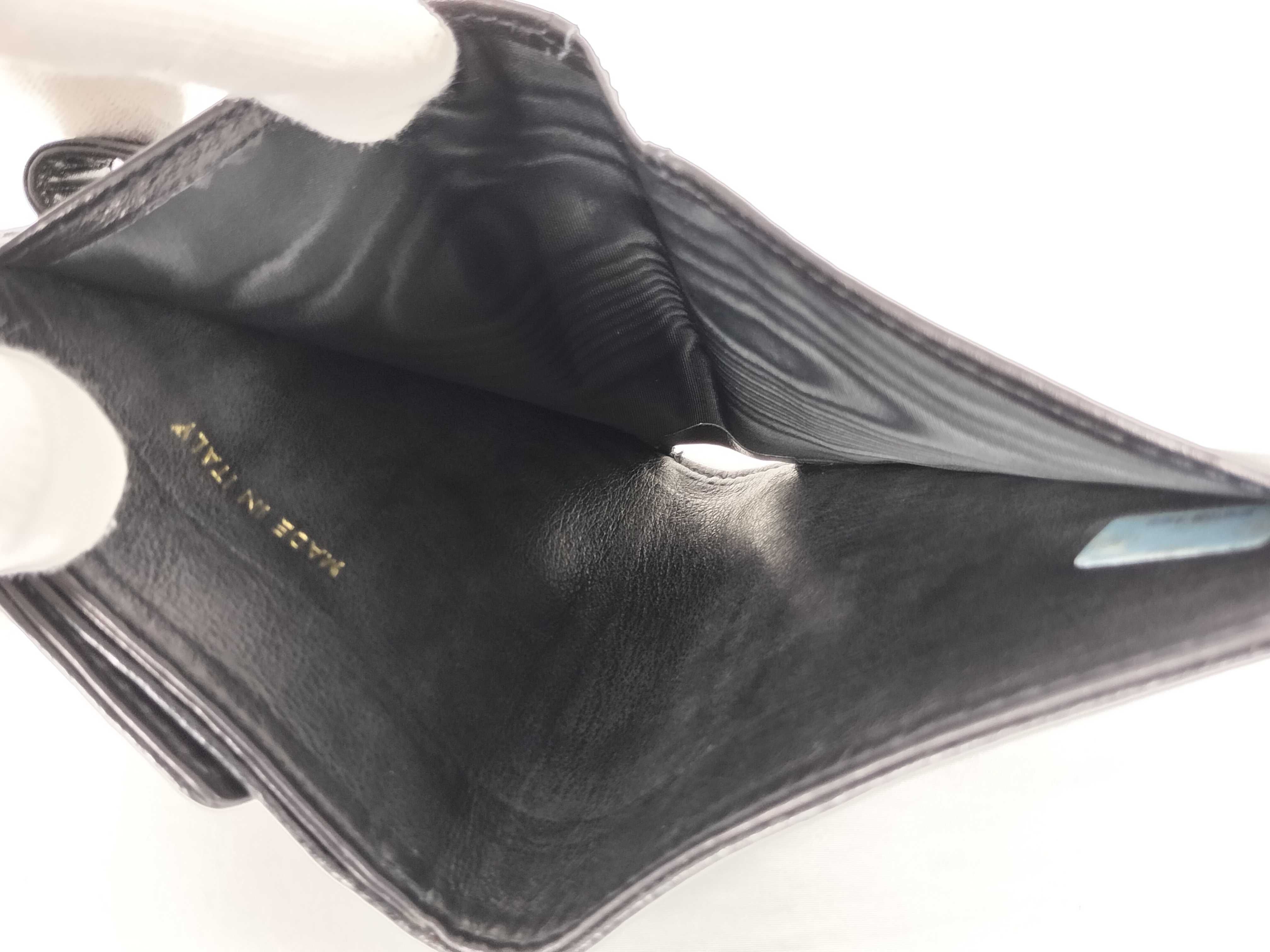 Caviar Skin Coco Mark Bi-fold Wallet — view 6
