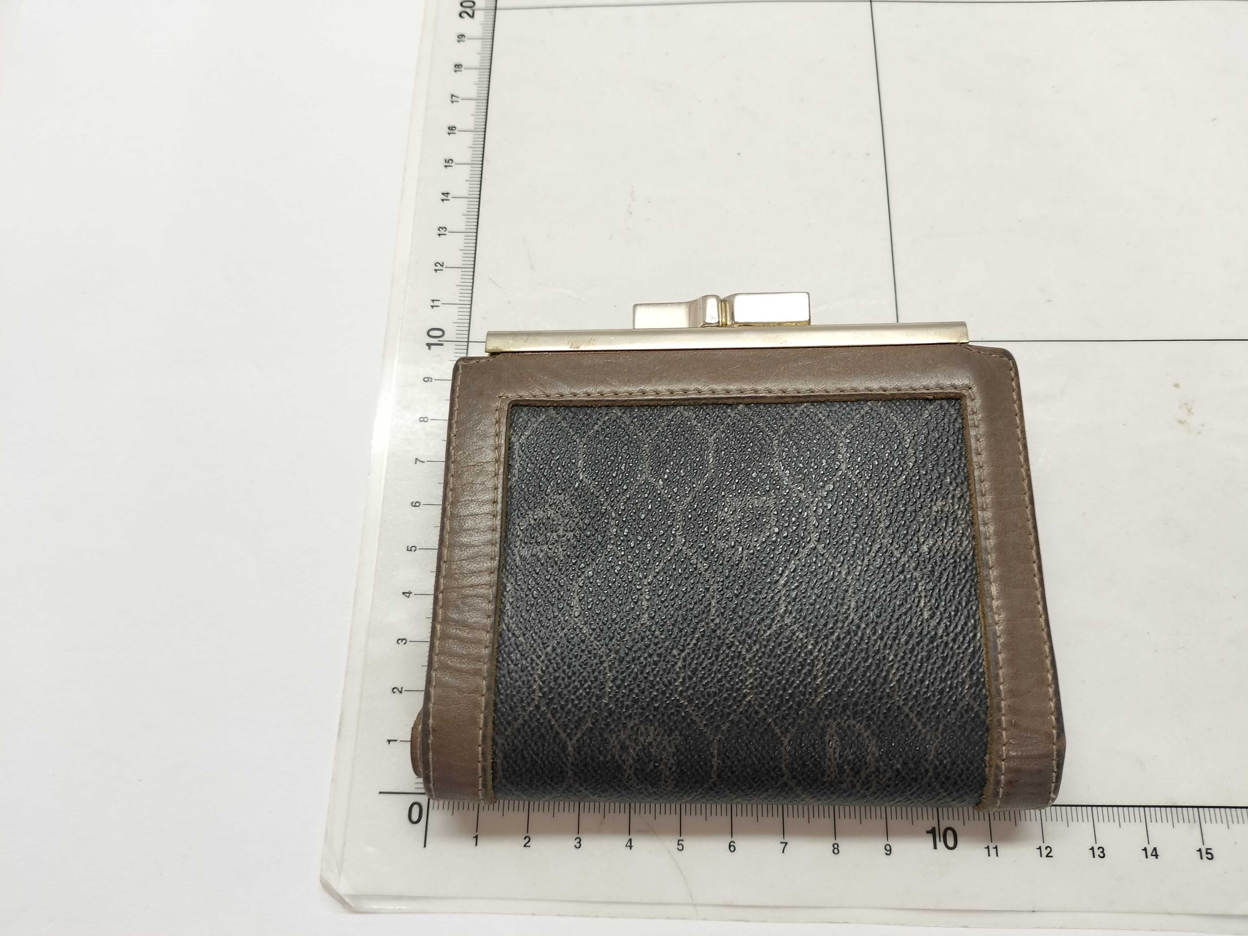 folding wallet — view 2