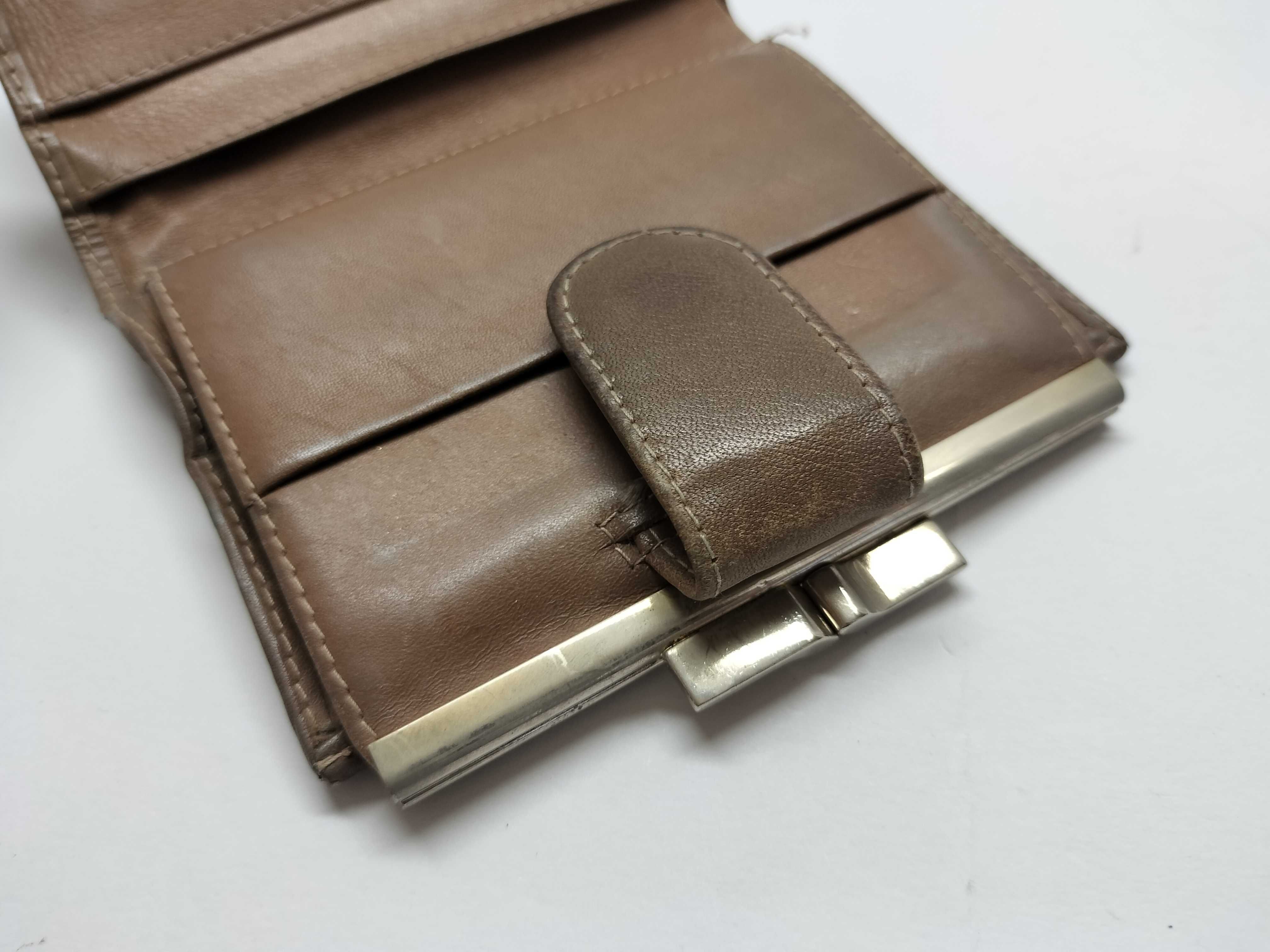 folding wallet — view 11