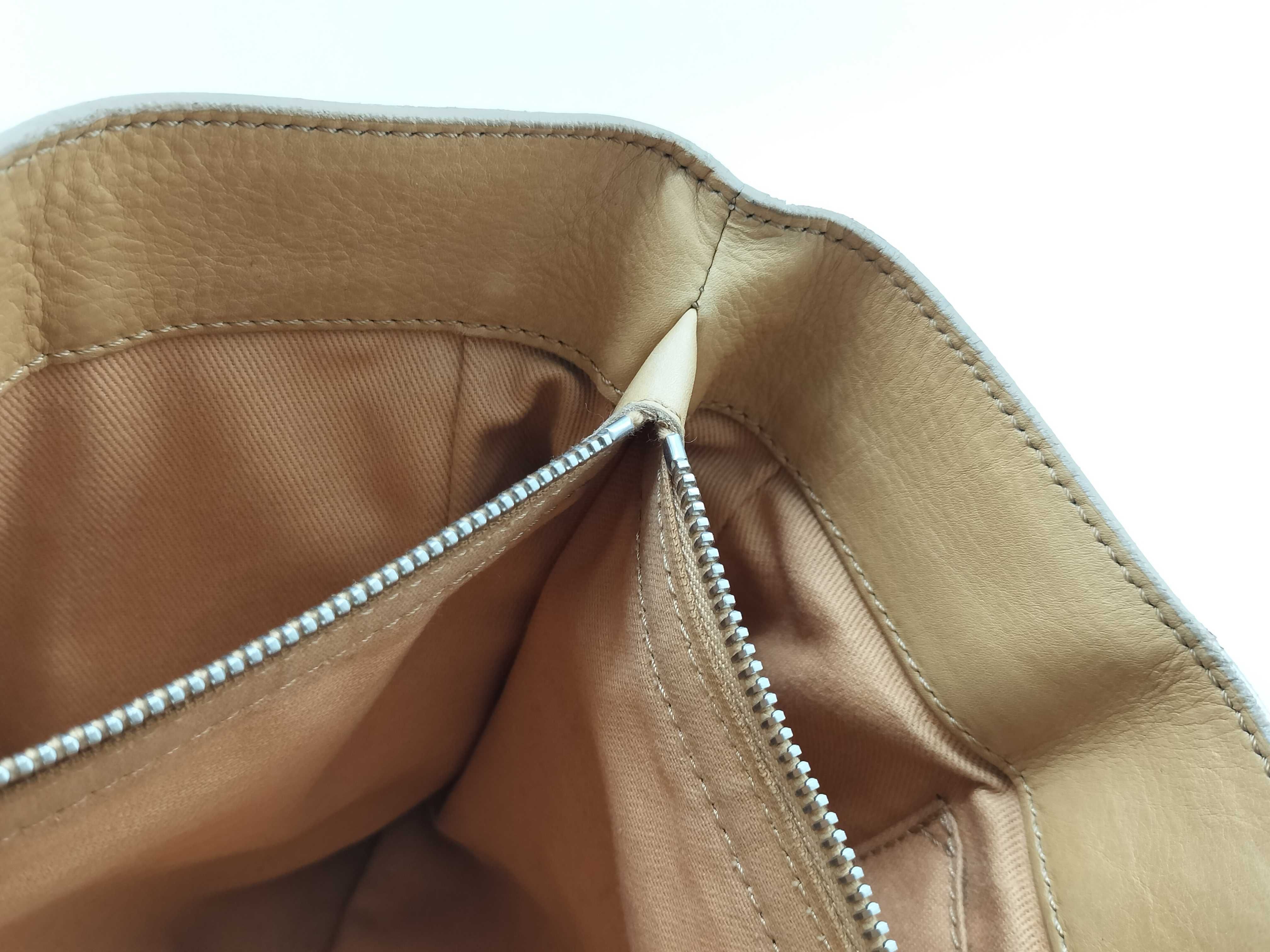 Handbag / Leather Handbag — view 13