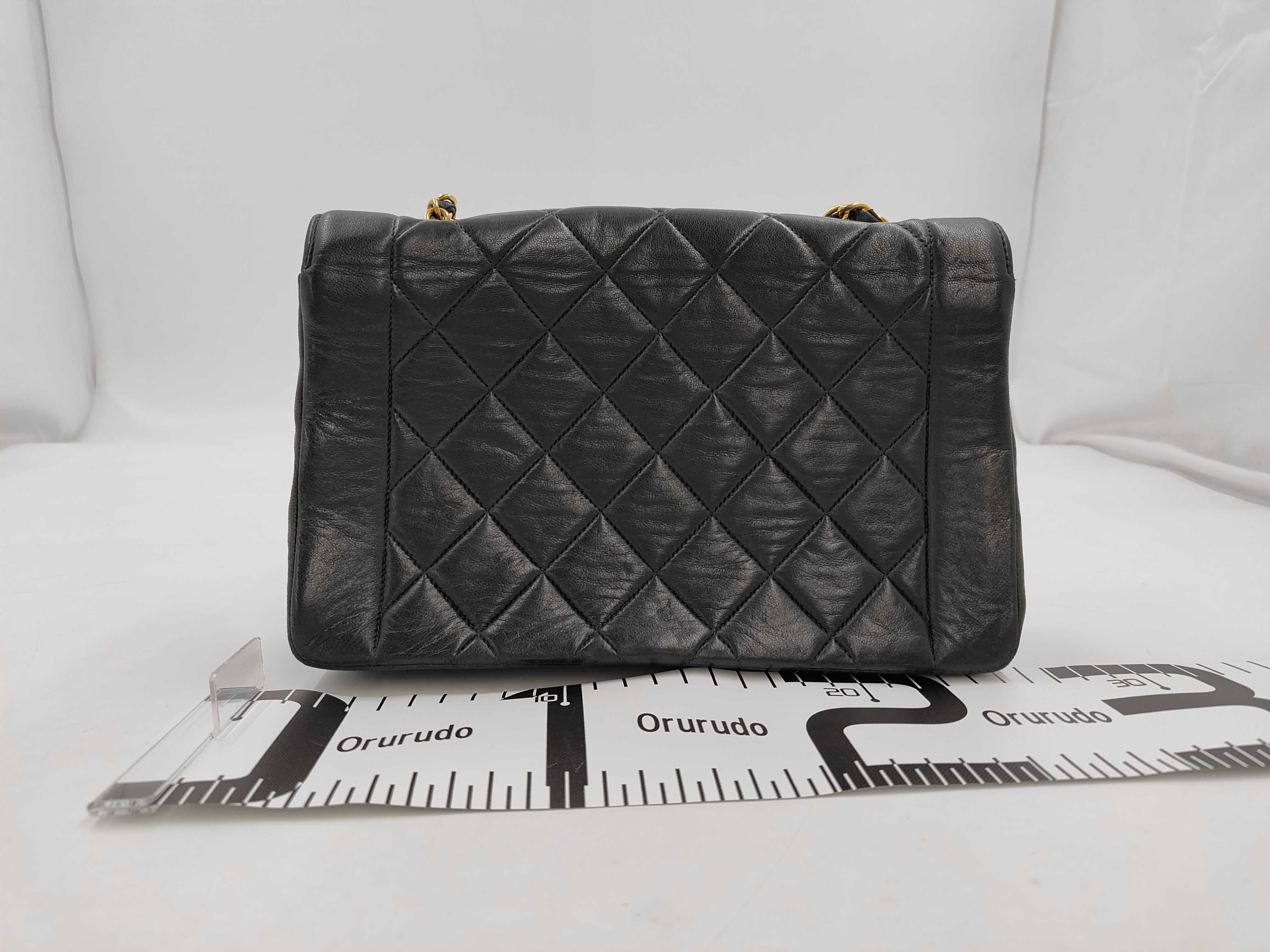 Matelassé Diana Flap Chain Shoulder Bag — view 2