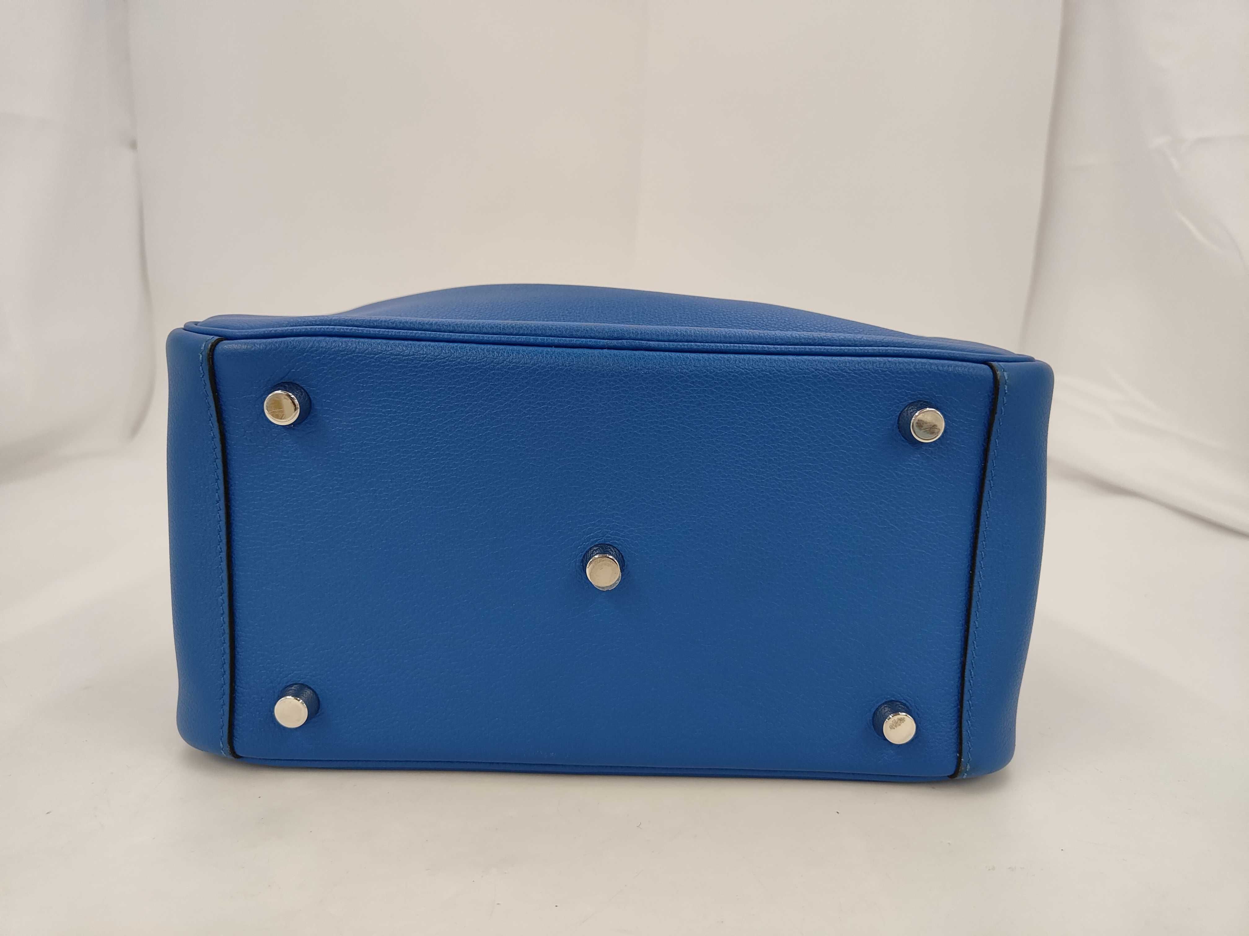 Lindy 26 Veau Swift 2-way handbag with D stamp — view 4