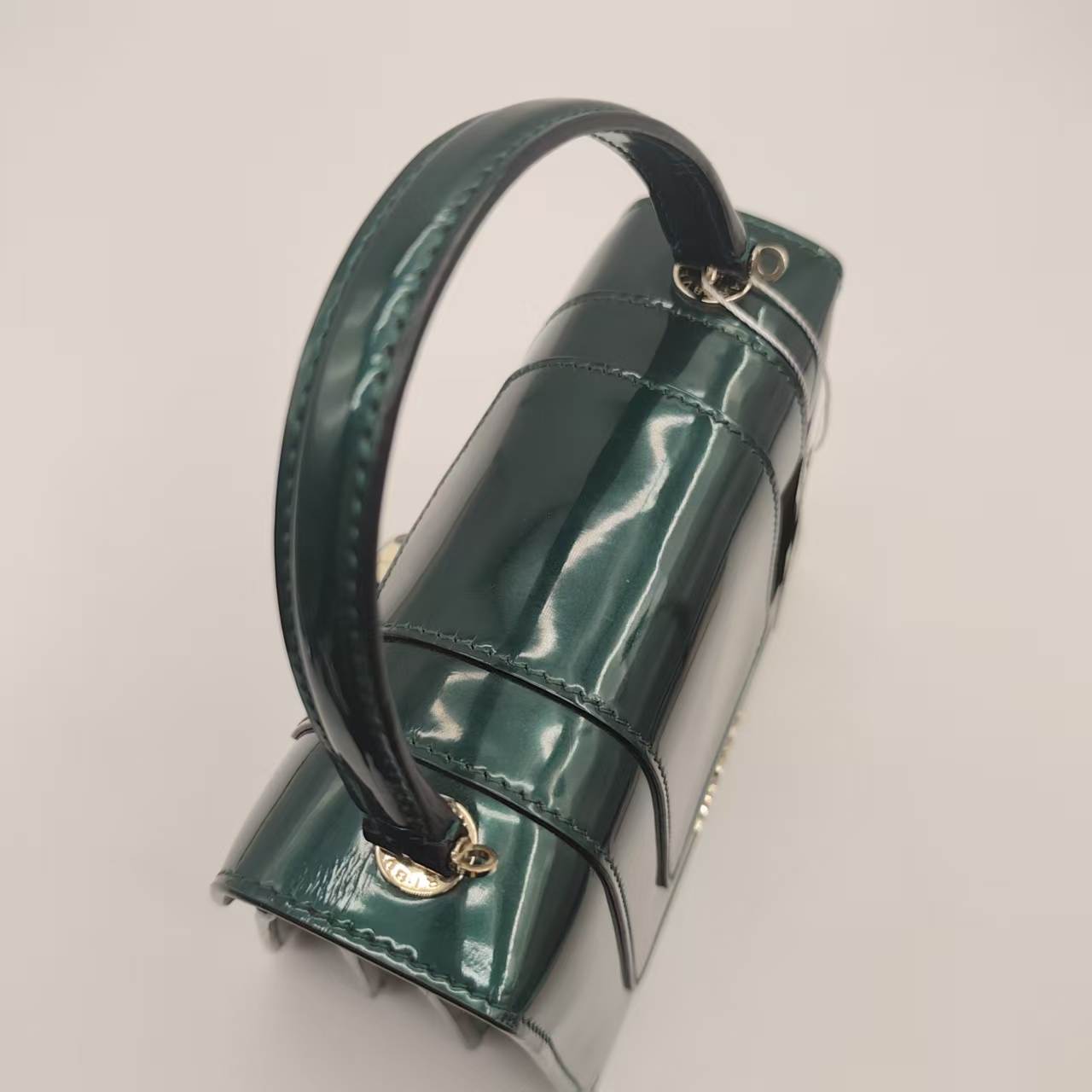 【*Shipped from: China*】BVLGARI Bulgari Serpenti Forever Patent Leather Shoulder Bag — view 8