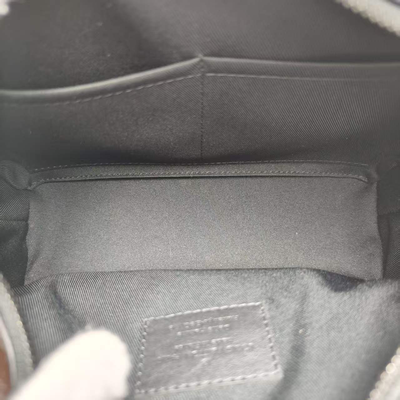 【*Shipped from: China*】LOUIS VUITTON PU Shoulder Bag — view 8