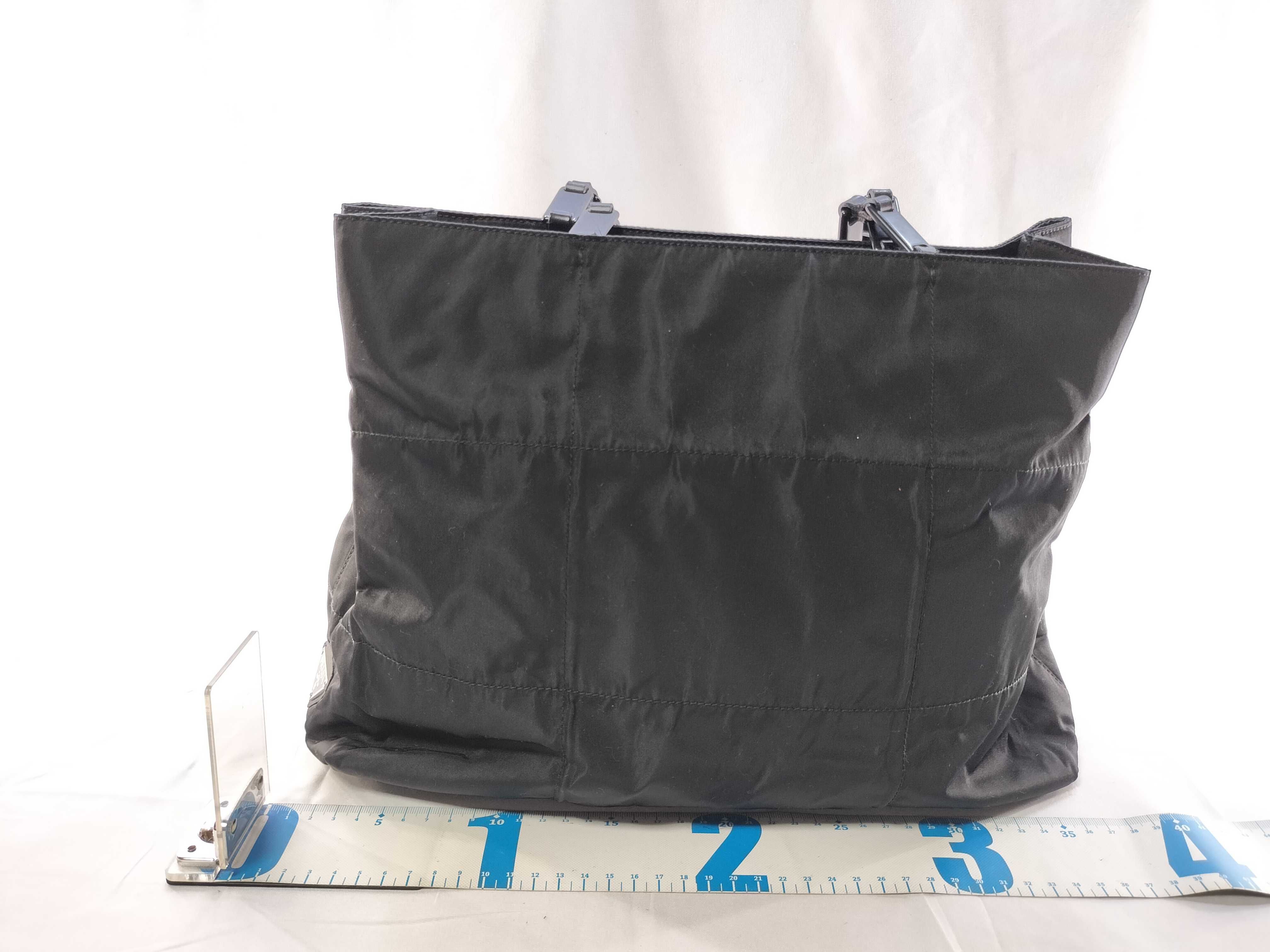 Nylon Plastic Chain Triangle Logo Tote Bag — view 2