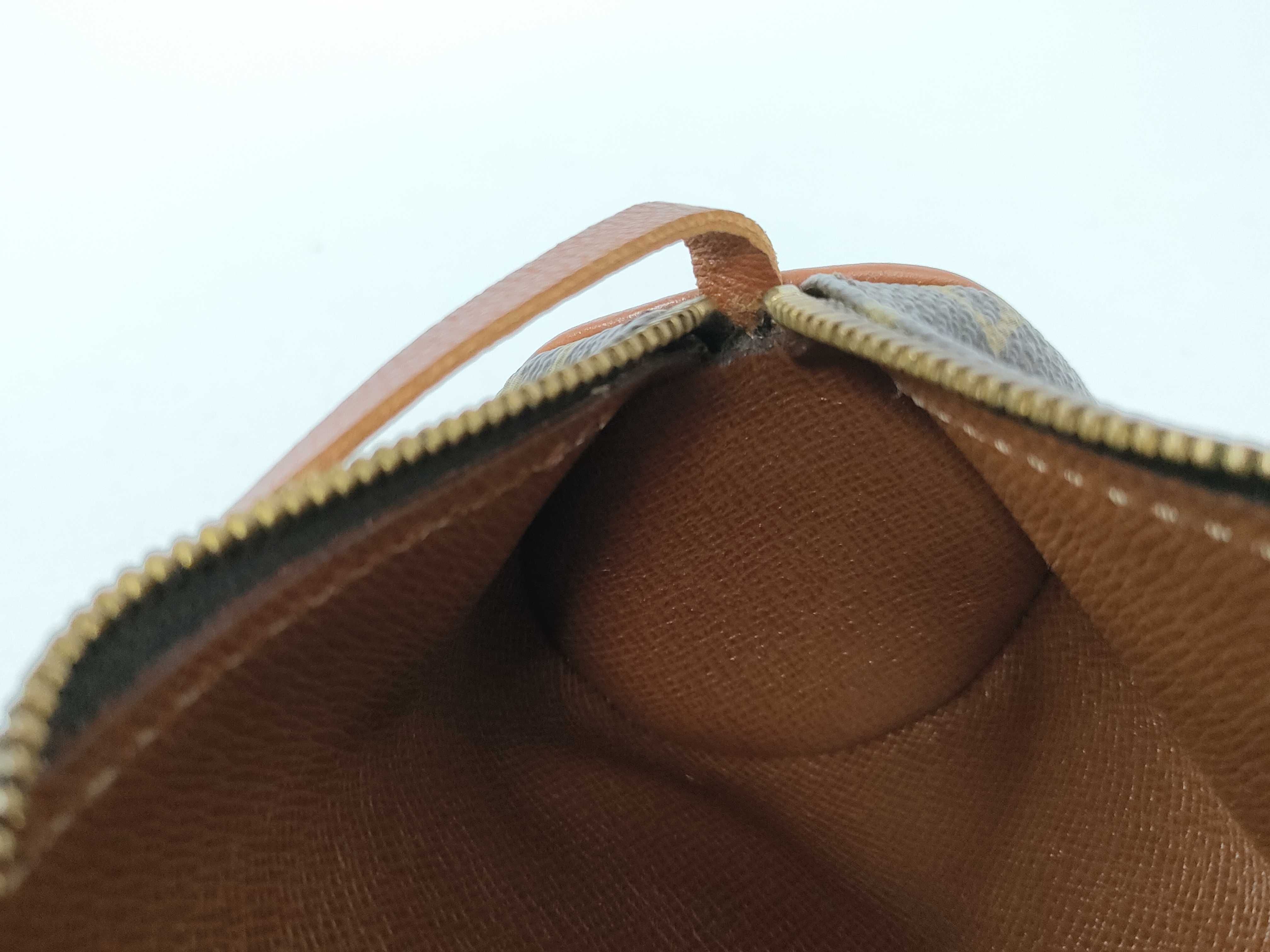 Monogram Louis Vuitton Monogram Pouch — view 10