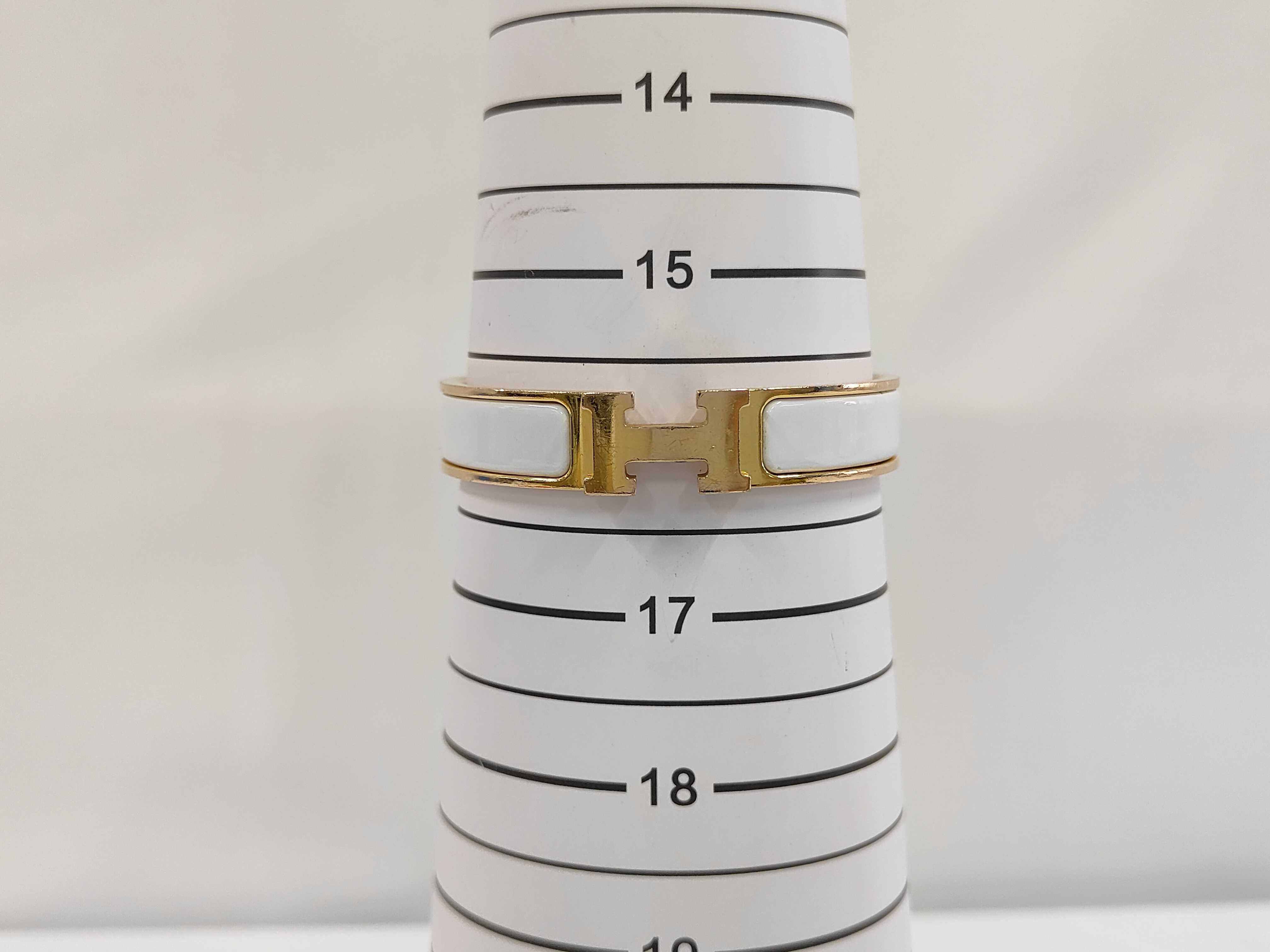 Click H Bangle Bracelet Bracelet/Bangle — view 5
