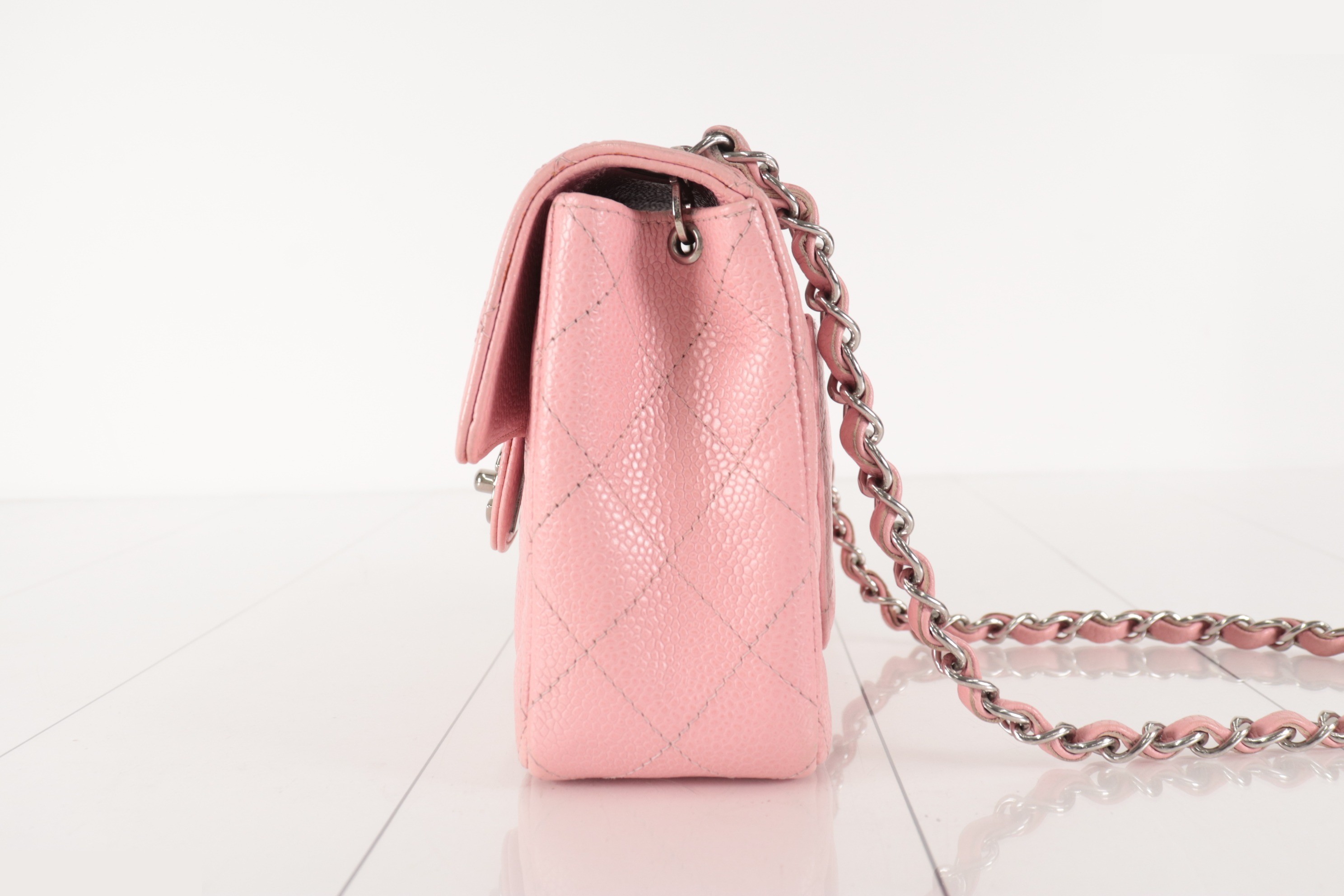 Minimato Caviar Chain Shoulder Bag, Pink, Series 8 — view 5