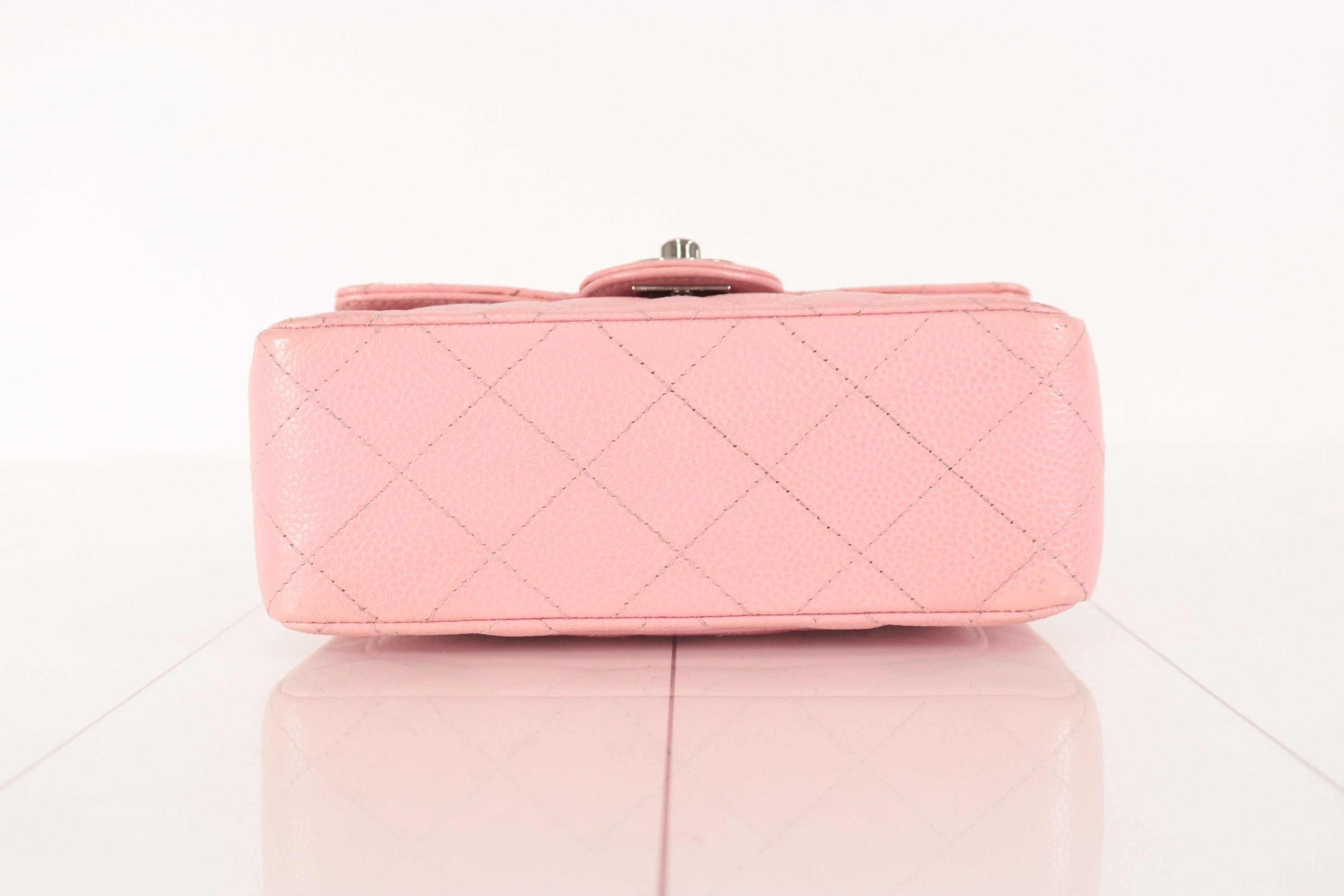 Minimato Caviar Chain Shoulder Bag, Pink, Series 8 — view 7