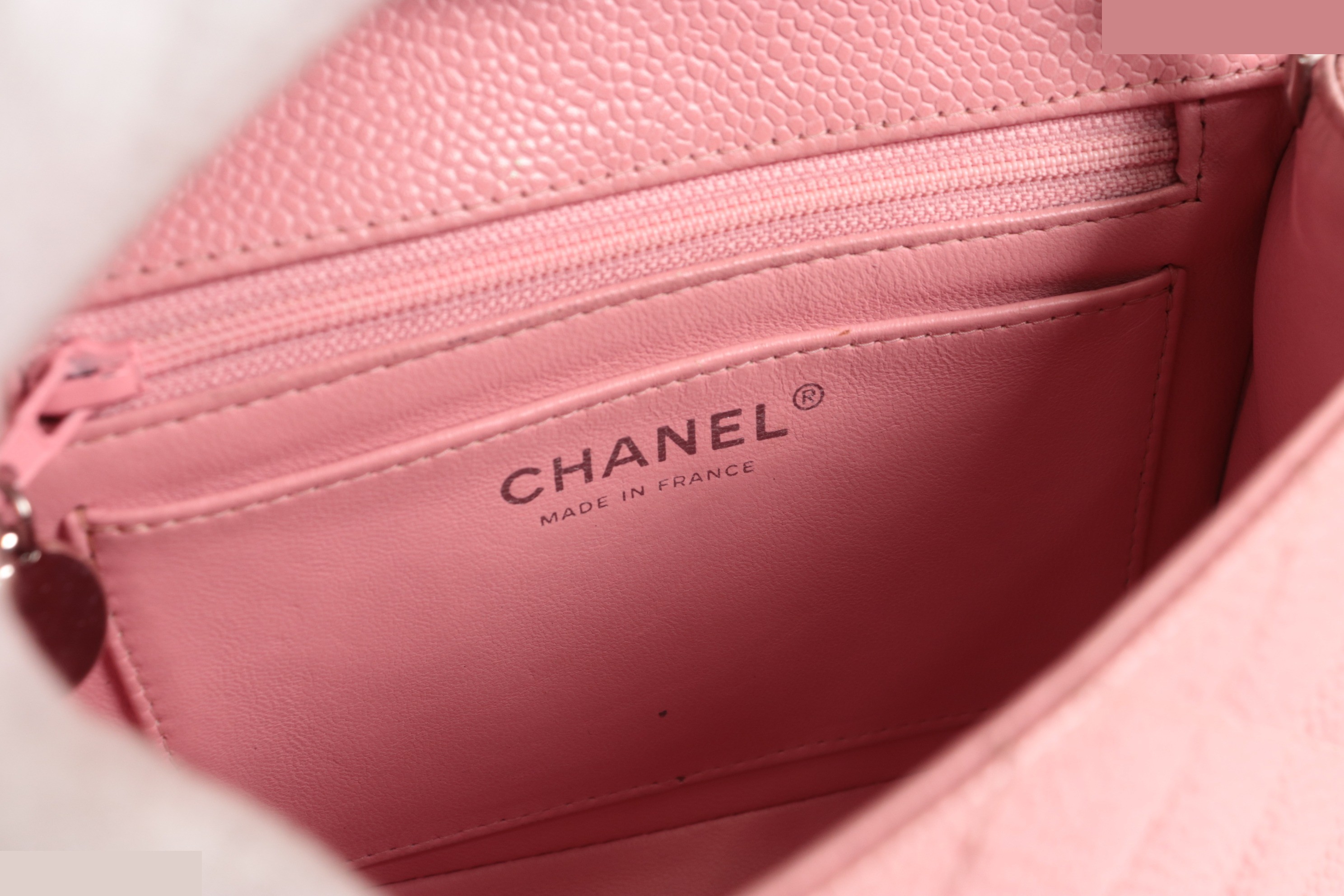 Minimato Caviar Chain Shoulder Bag, Pink, Series 8 — view 8