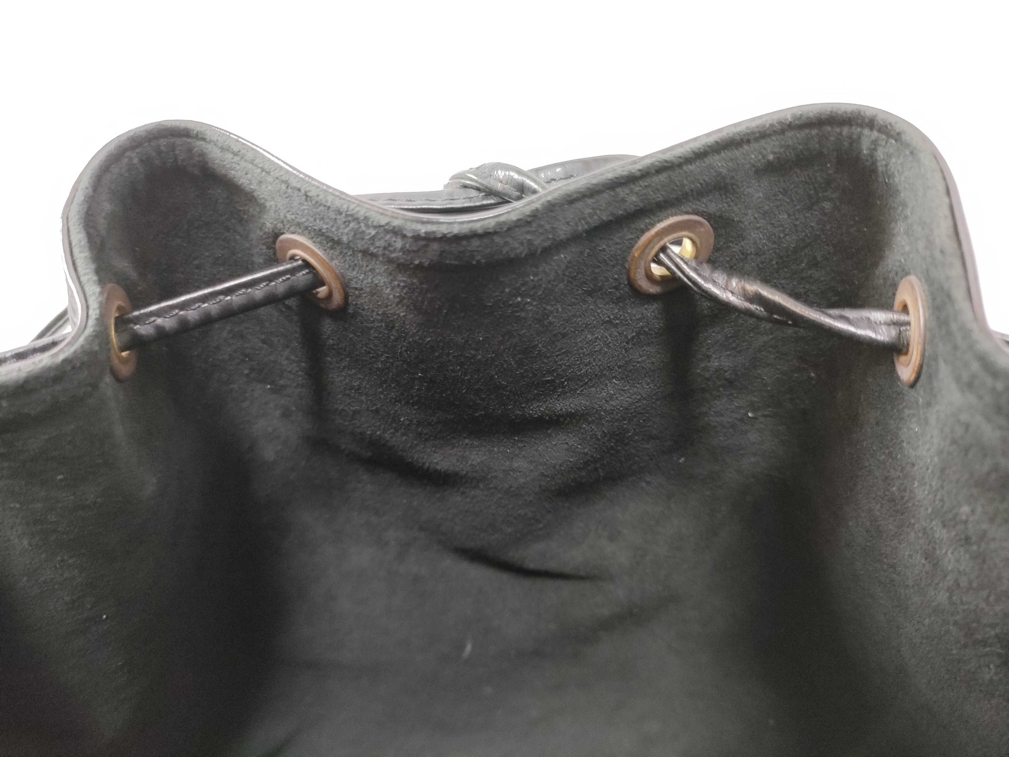 Epi Louis Vuitton Epi Petit Noe Shoulder Bag — view 12