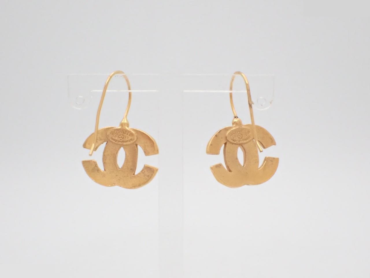 Coco Mark Earrings 99P — view 2