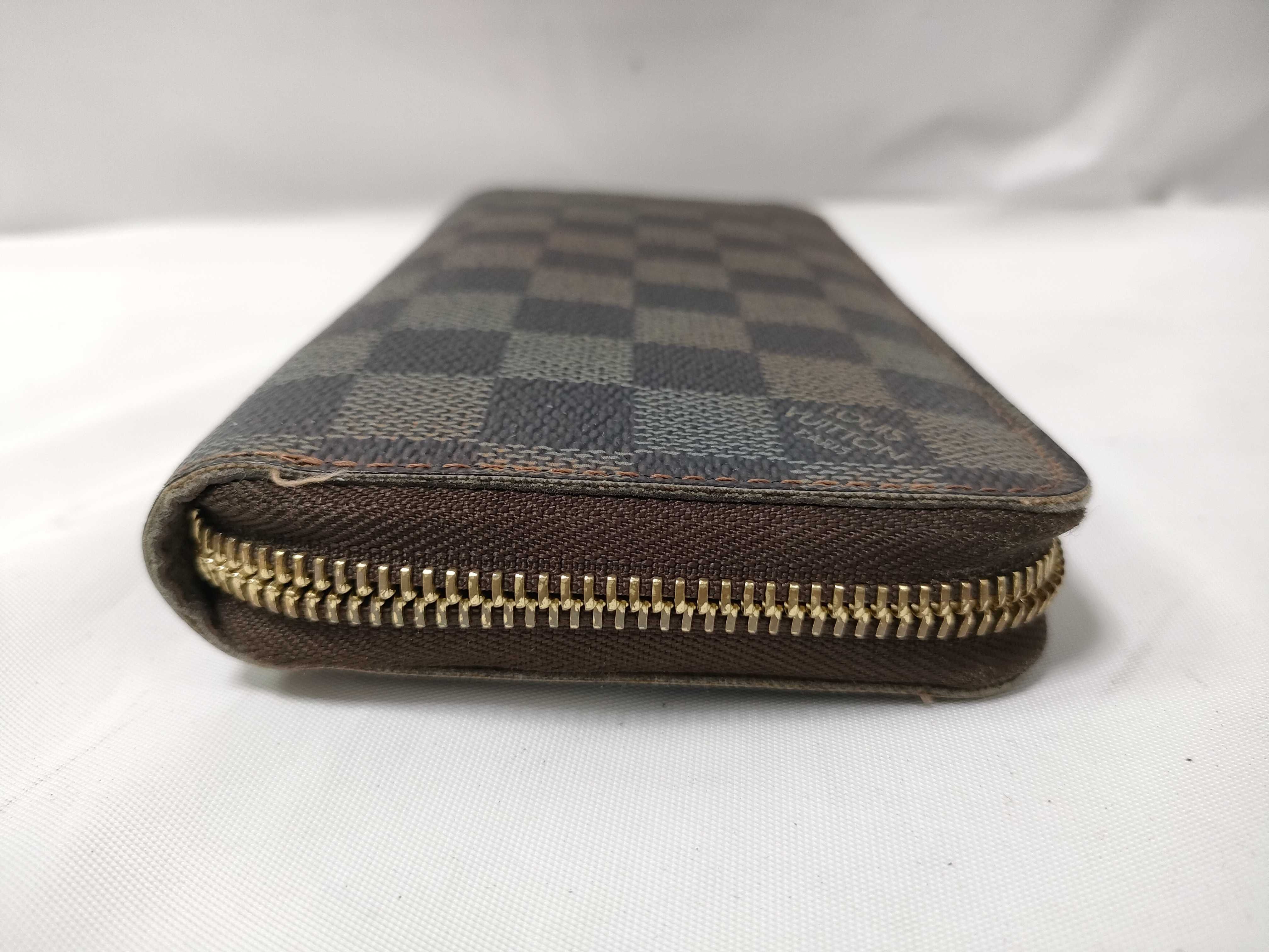 Damier Zippy Wallet — view 3