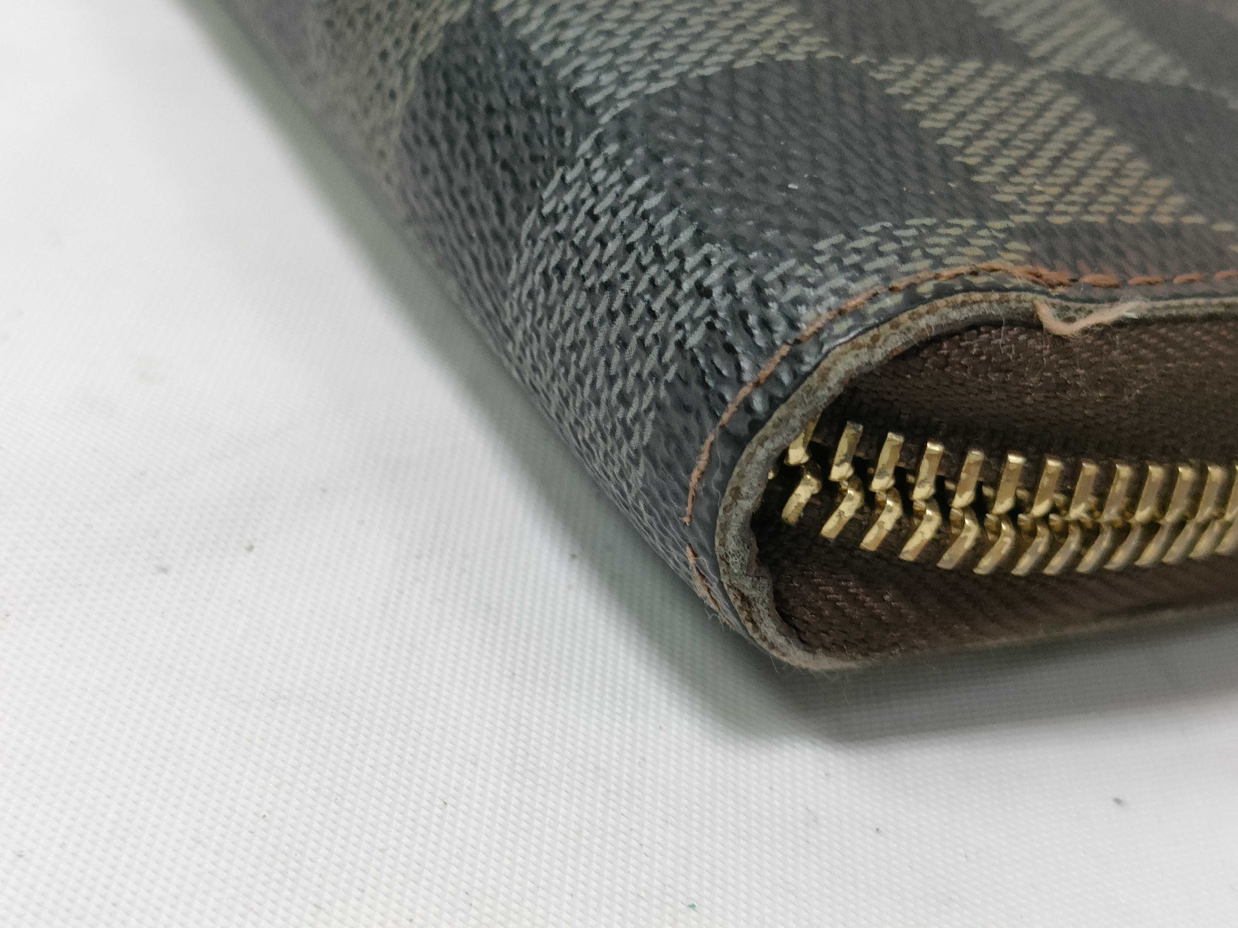 Damier Zippy Wallet — view 4