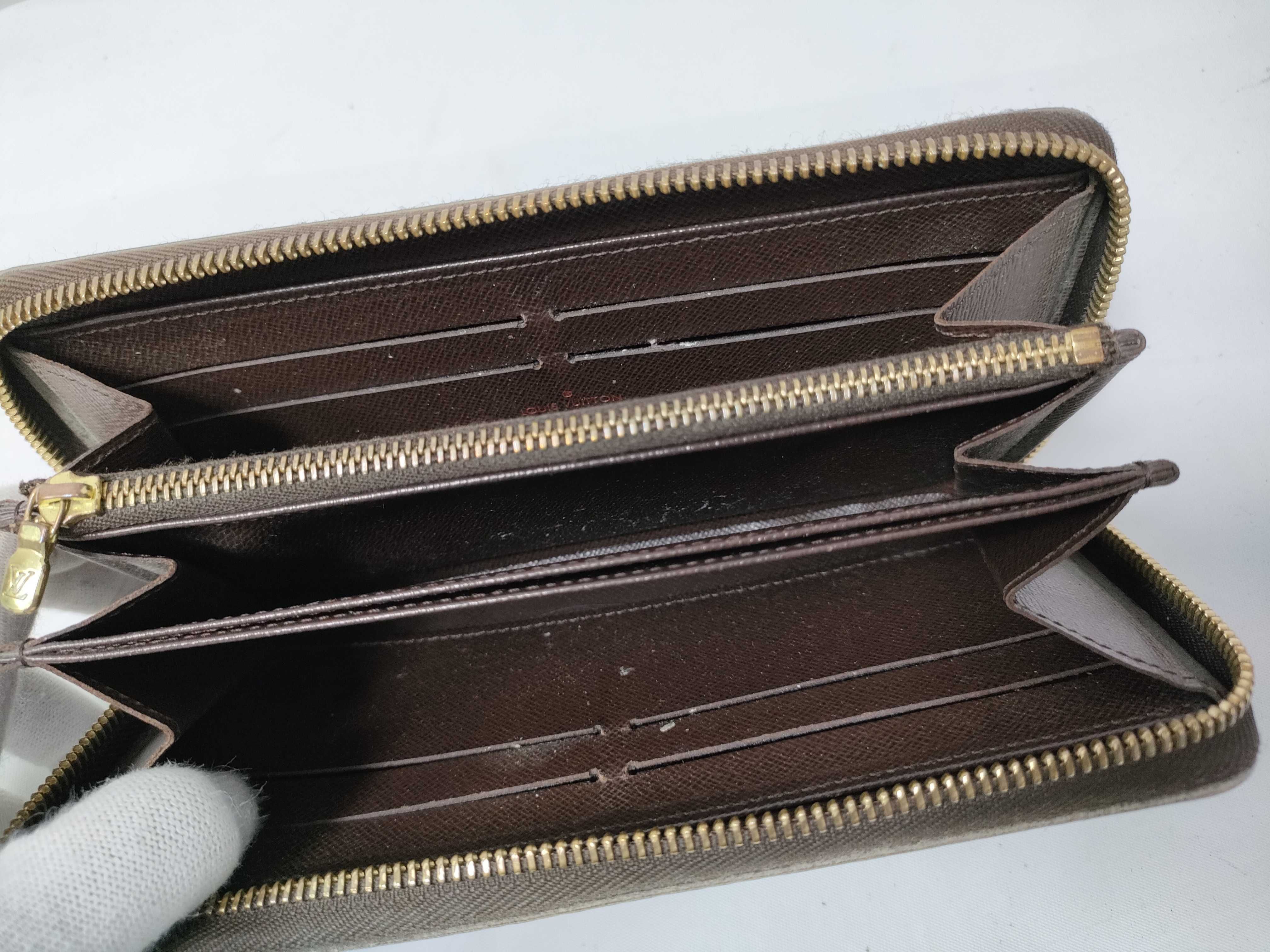 Damier Zippy Wallet — view 9