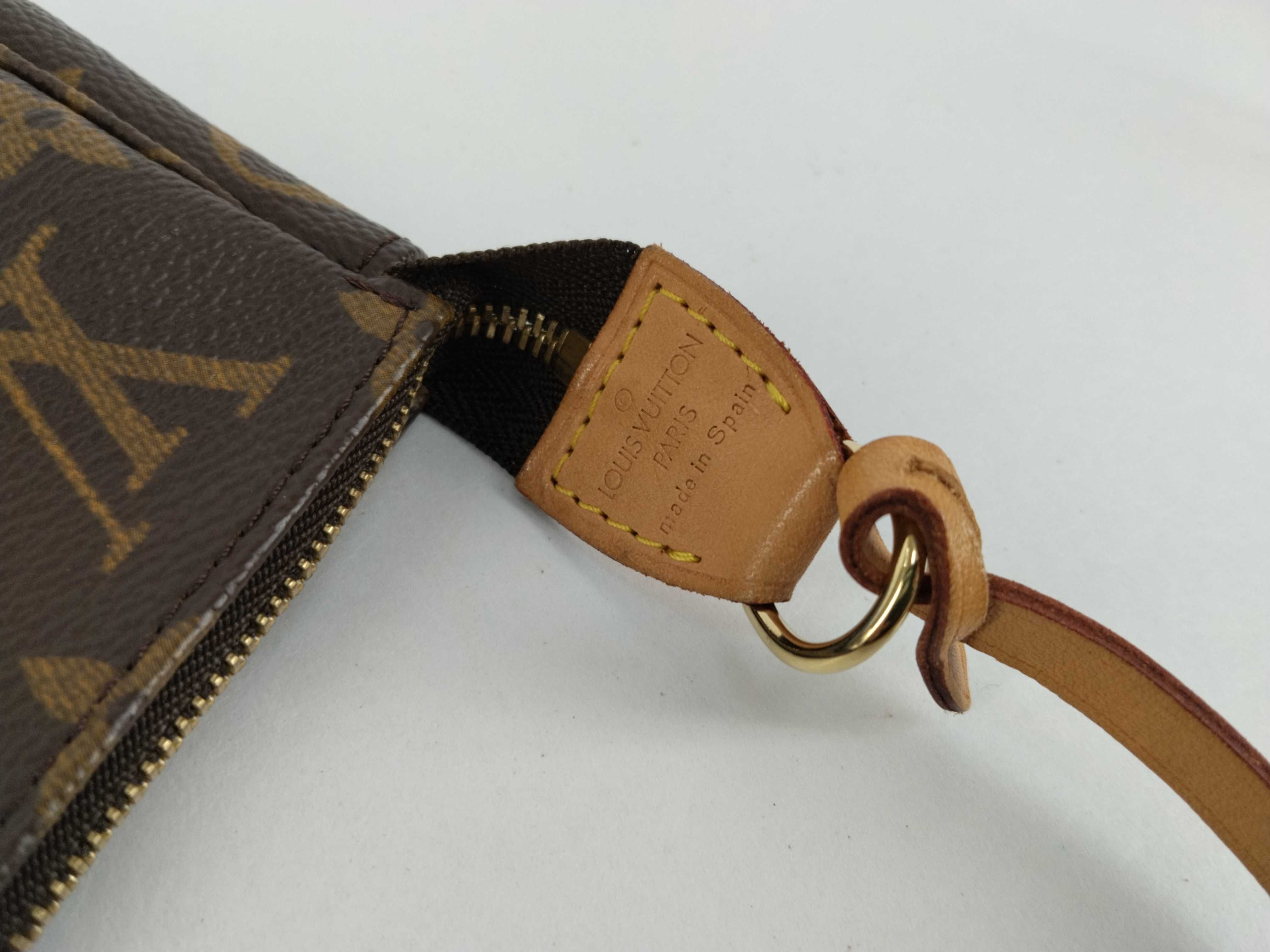 Monogram Louis Vuitton Monogram Pochette Accessoires Accessory Pouch — view 9