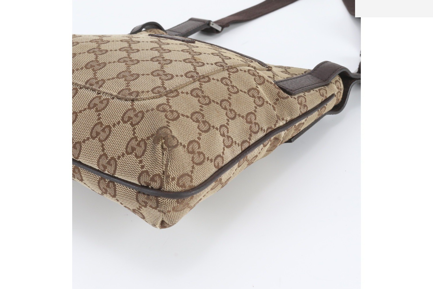 GG Canvas 122793 Leather Shoulder Bag — view 4