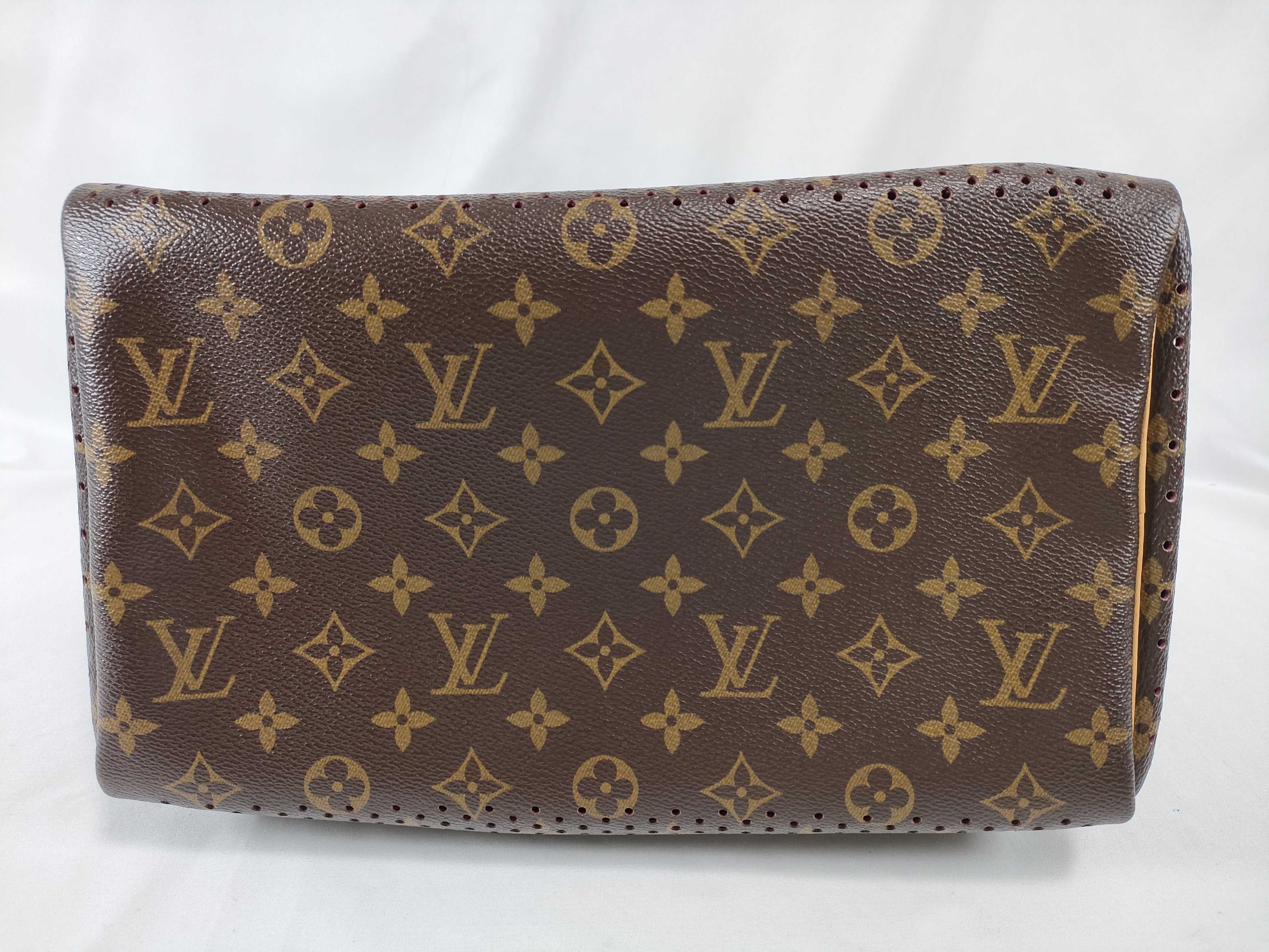 Monogram Louis Vuitton Monogram Perforated Speedy 30 M95180 Handbag (Serial number unknown) — view 8