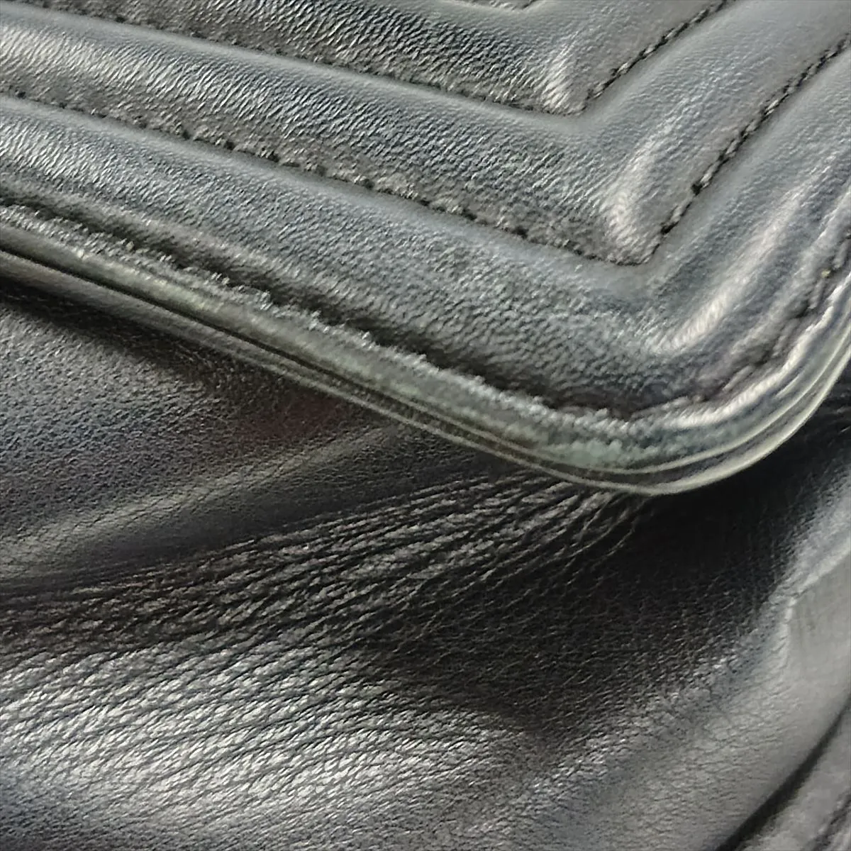 Boy Chanel 25 Lambskin Chain Shoulder Bag, Chevron Pattern, Gunmetal Hardware, 19926952, Serial Number 19-series, A67086 — view 14