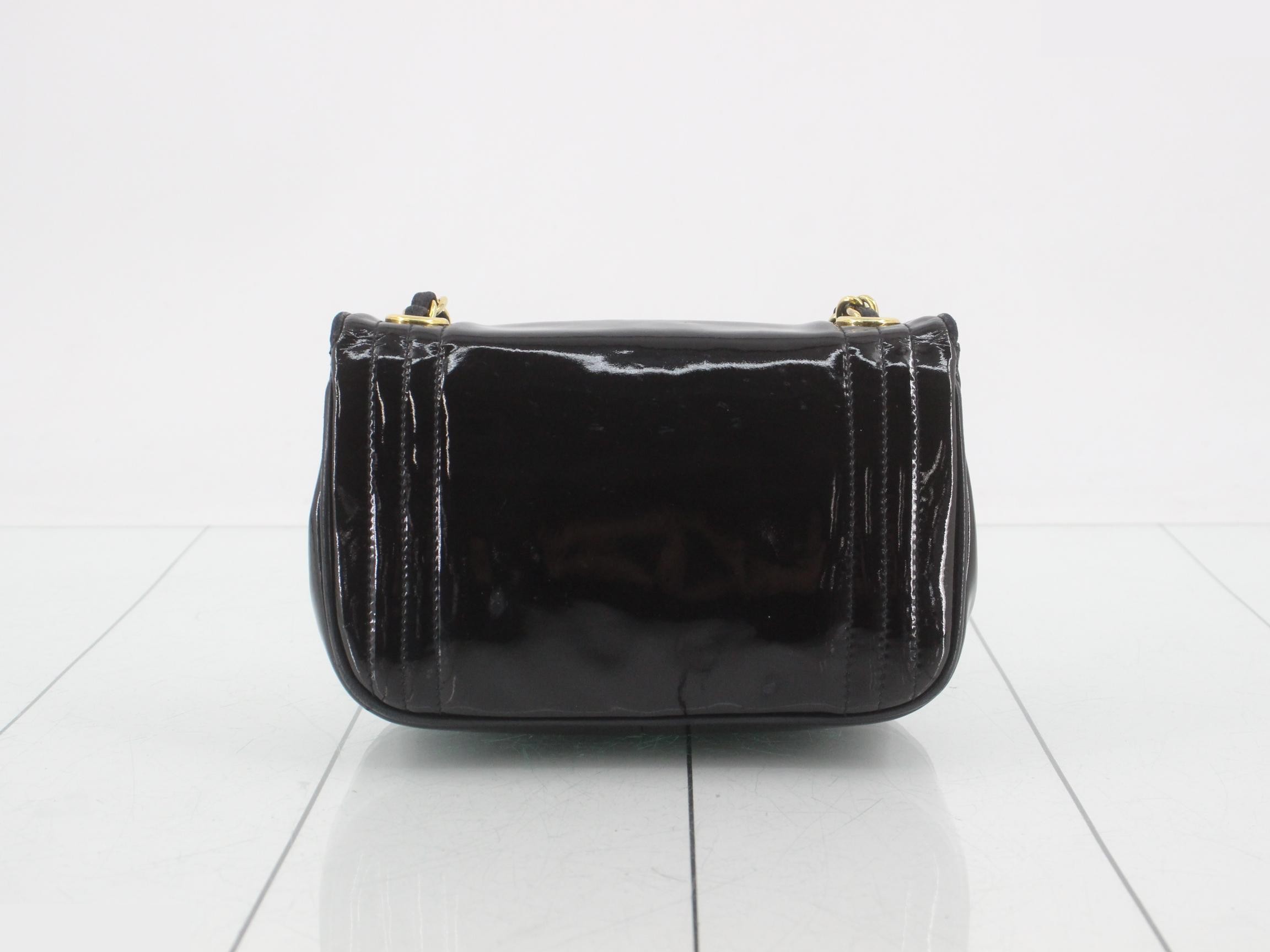Patent leather Coco Mark chain shoulder bag — view 2